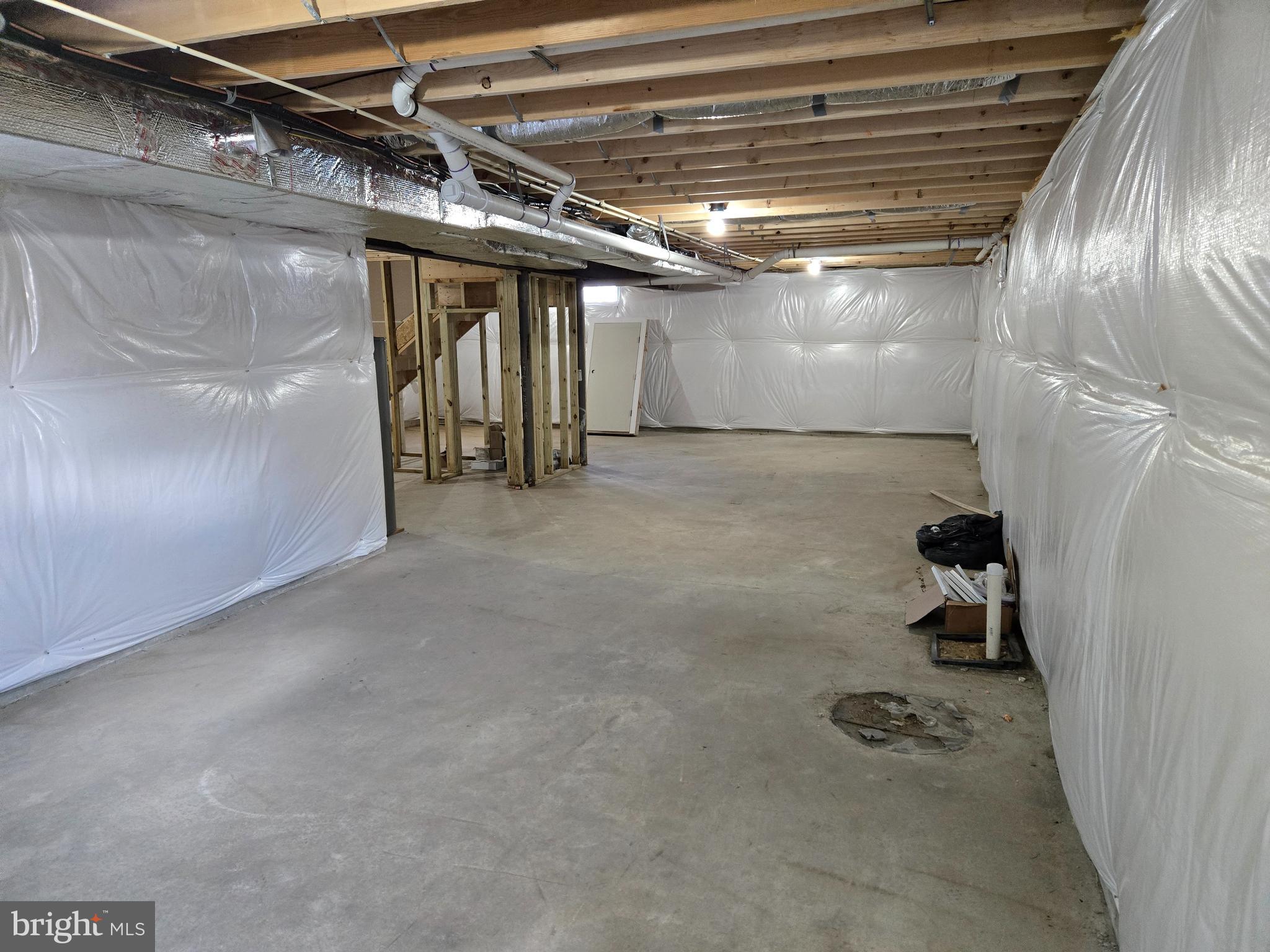 HICKORY HOLLOW - Residential