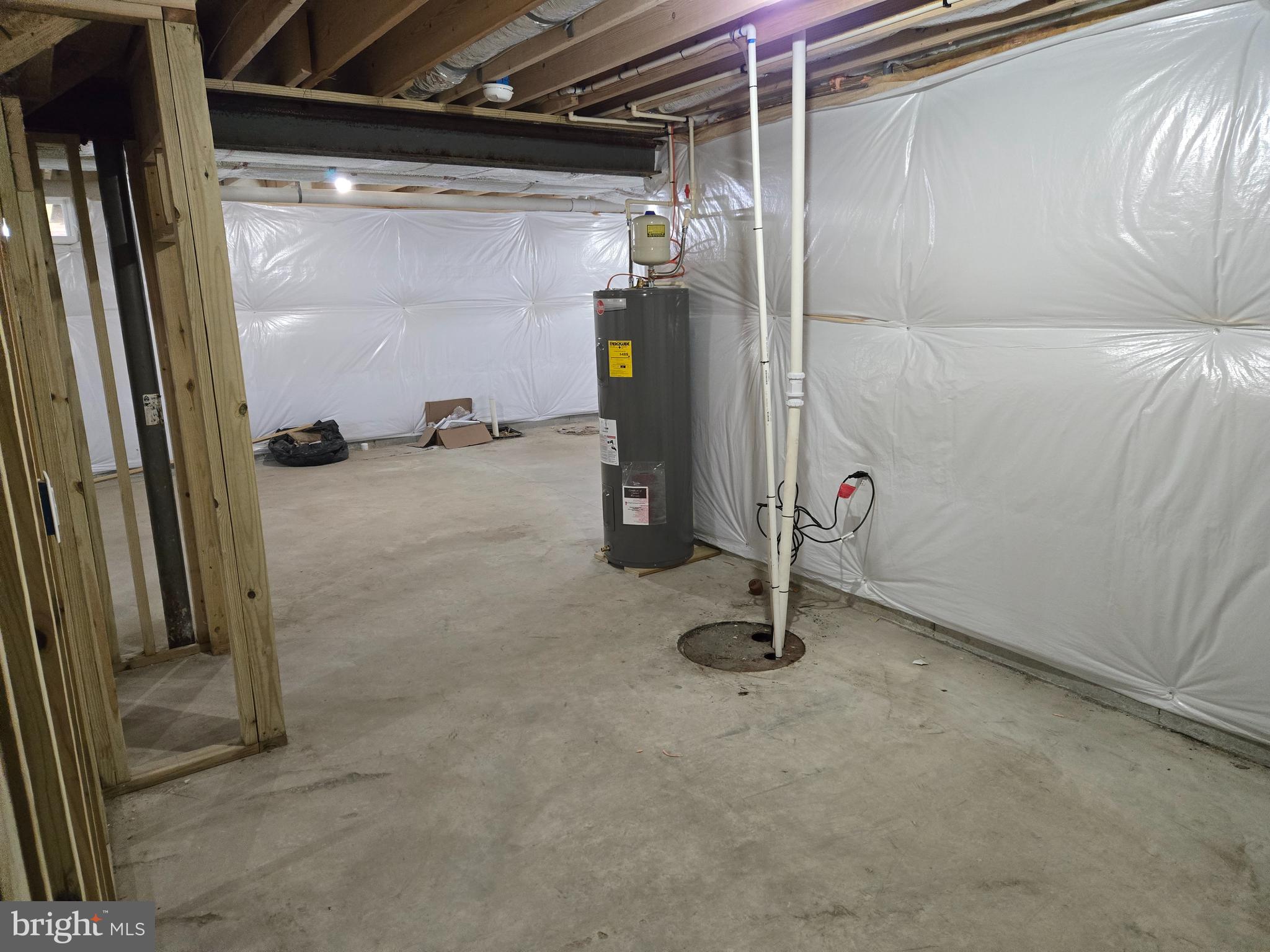 HICKORY HOLLOW - Residential