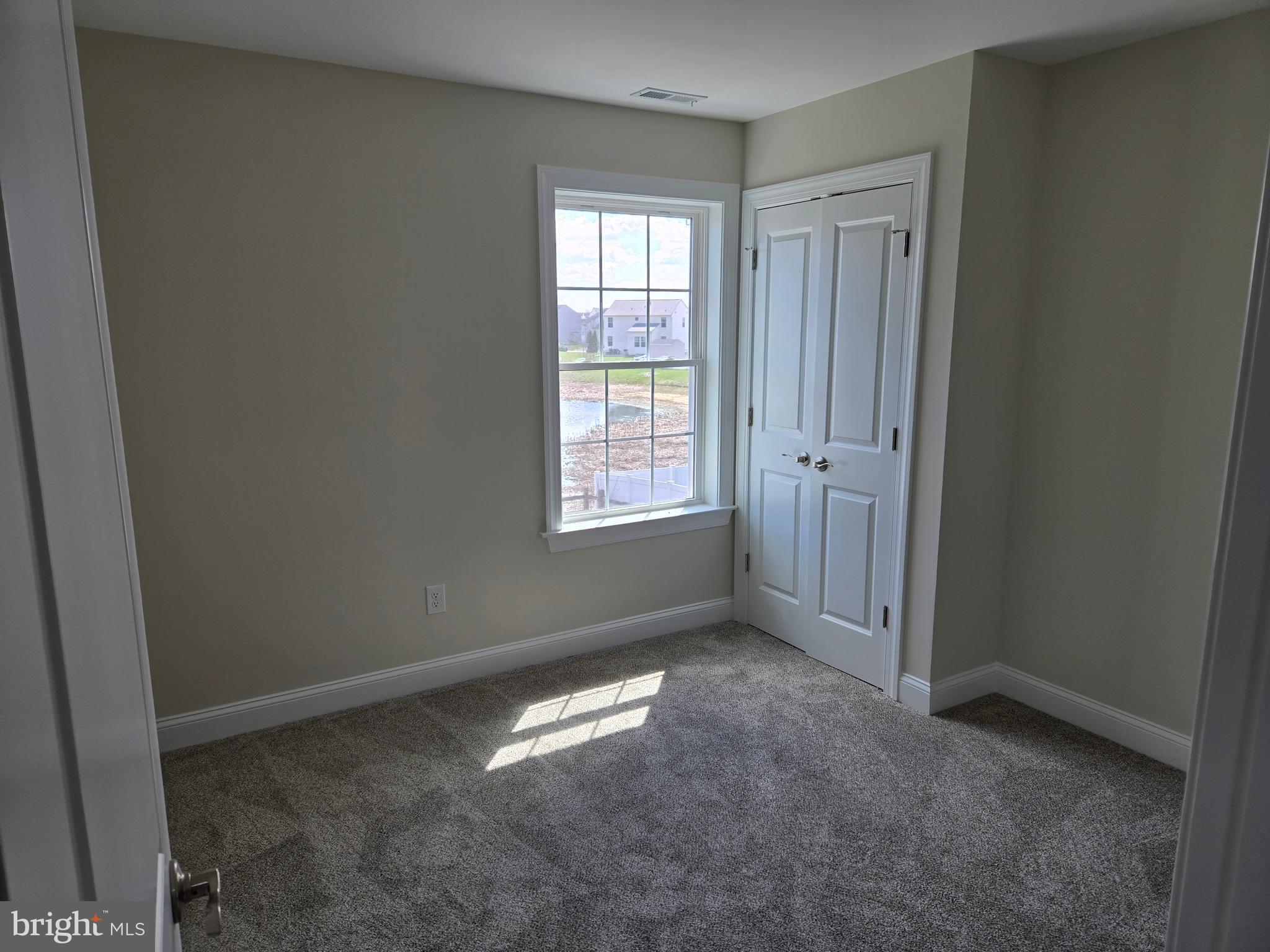 HICKORY HOLLOW - Residential