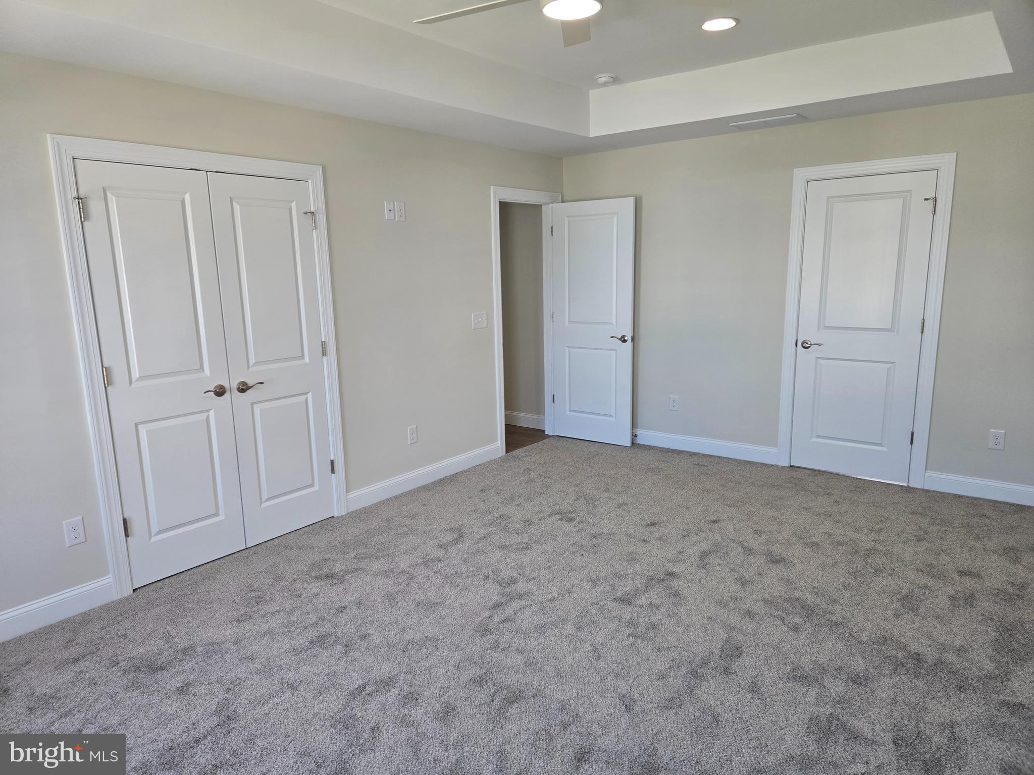 HICKORY HOLLOW - Residential