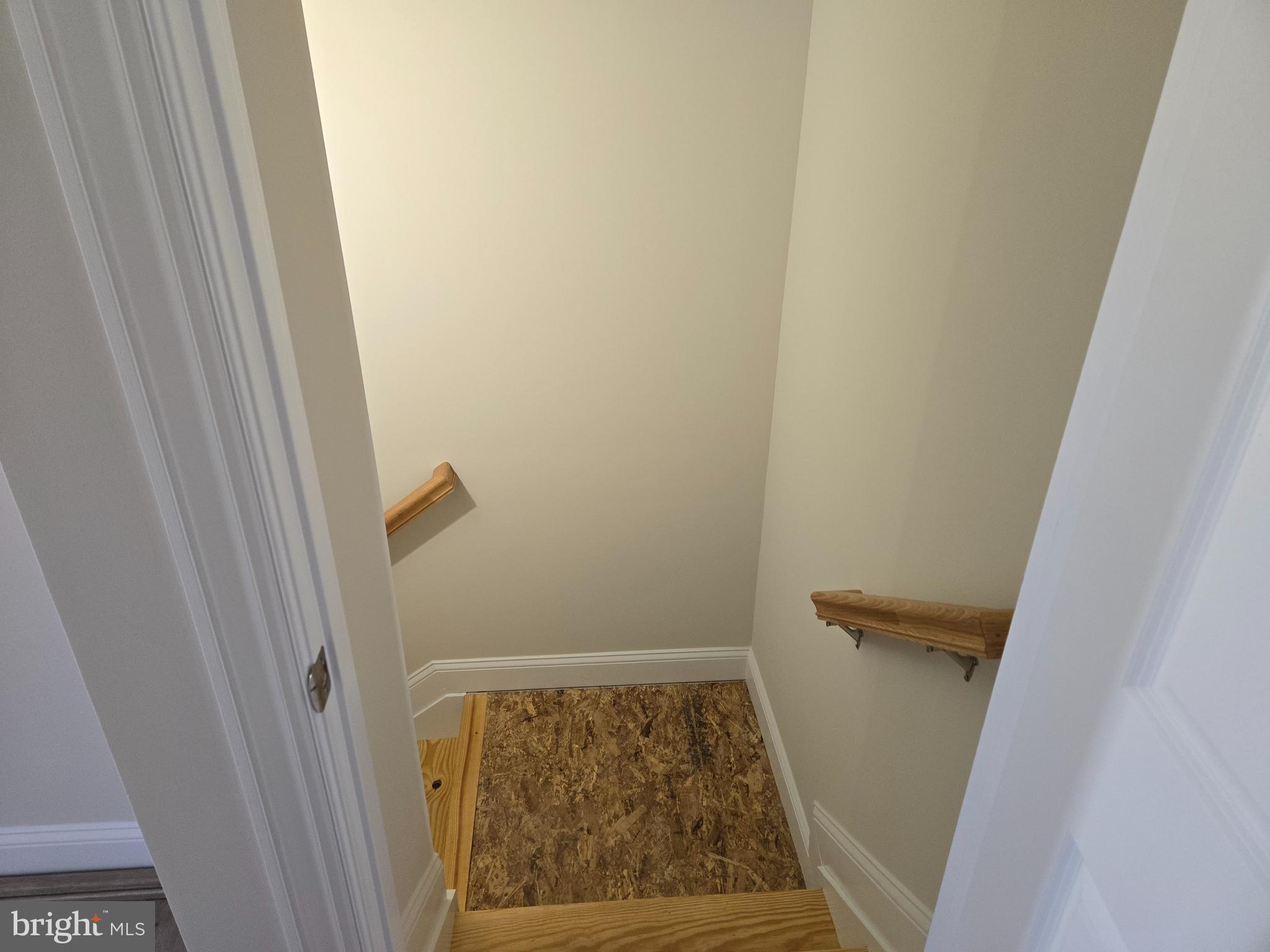 HICKORY HOLLOW - Residential