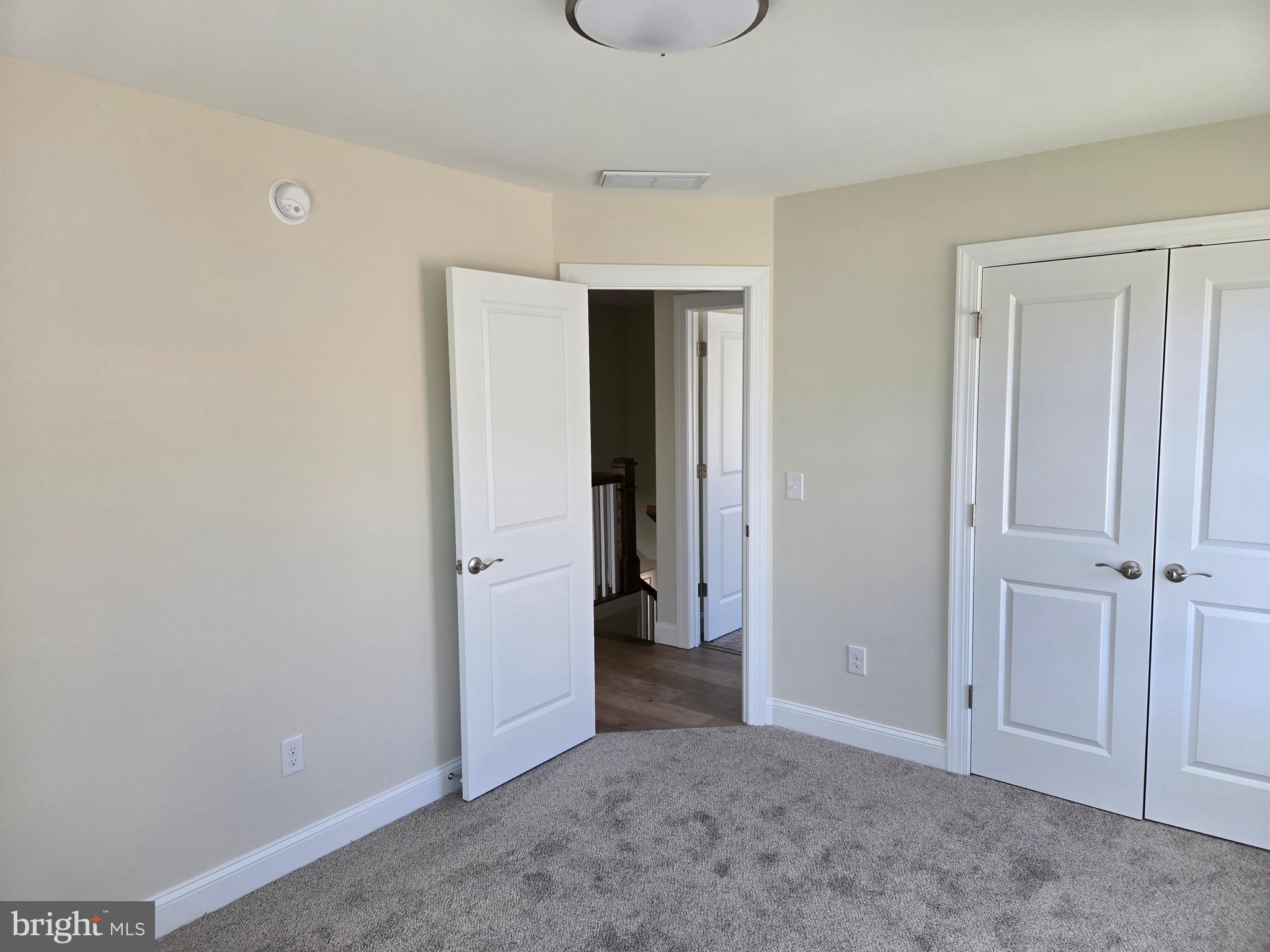 HICKORY HOLLOW - Residential