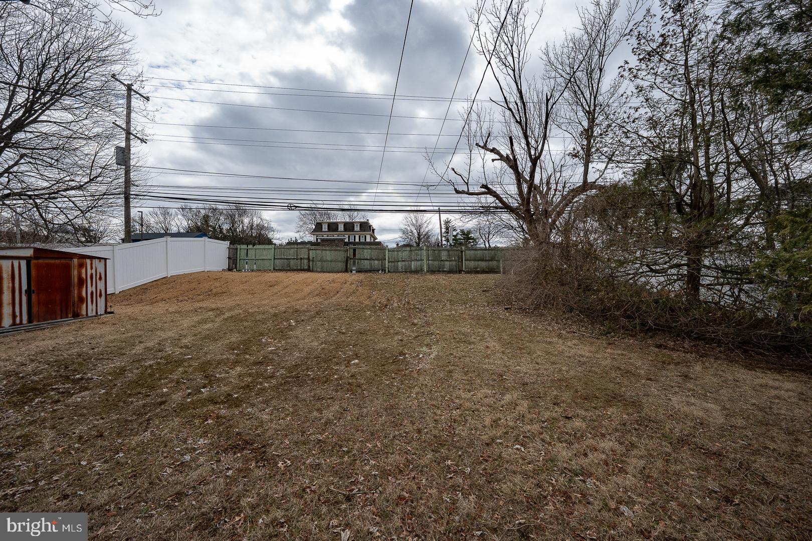 PENN SQ - Residential