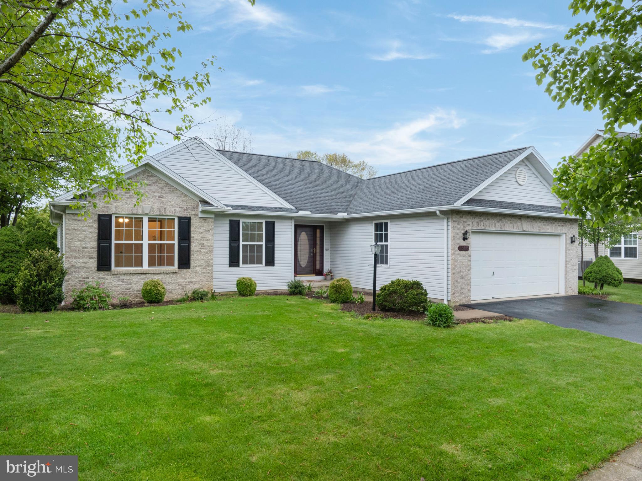 FOXPOINTE - Residential