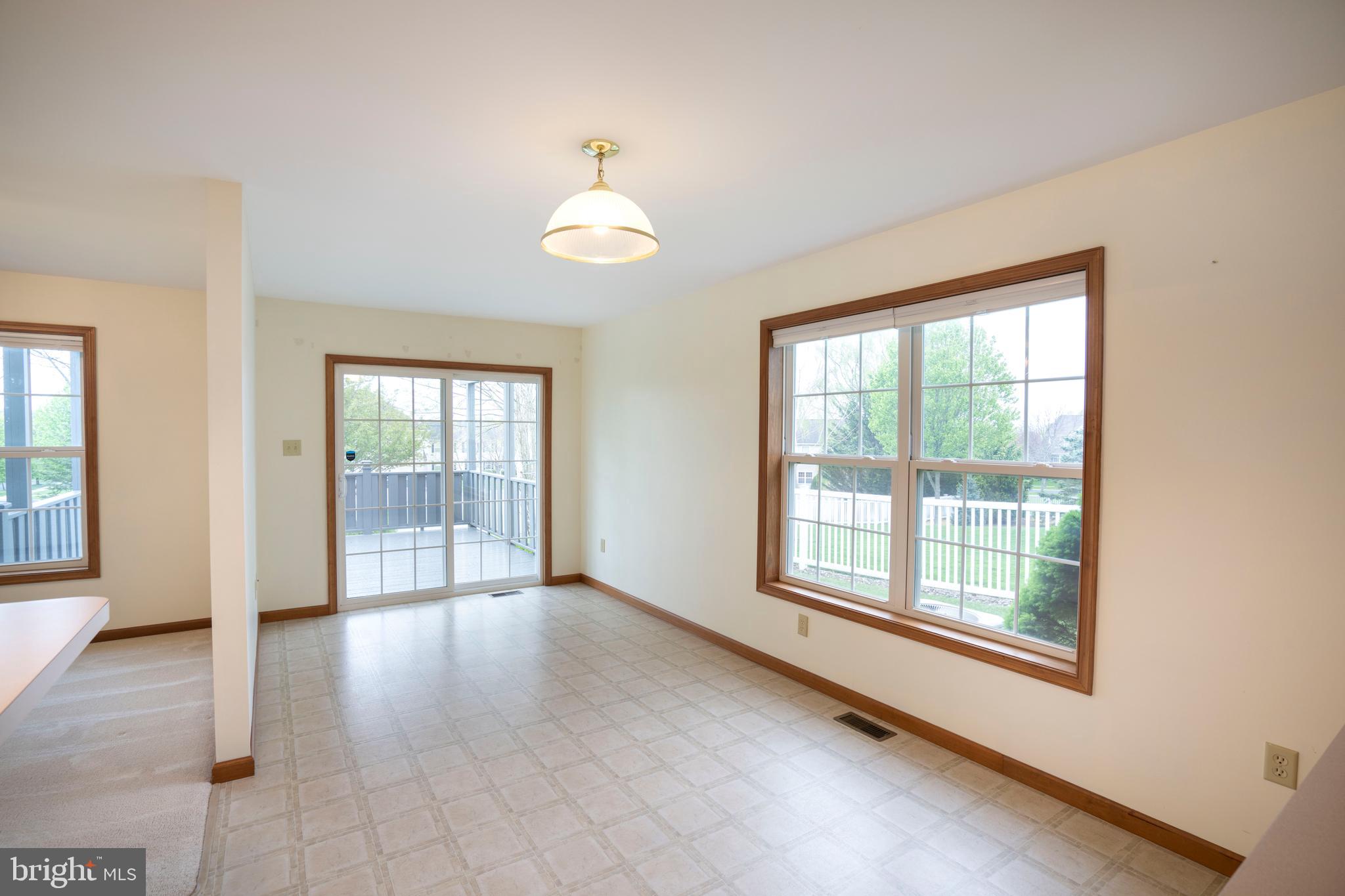 FOXPOINTE - Residential