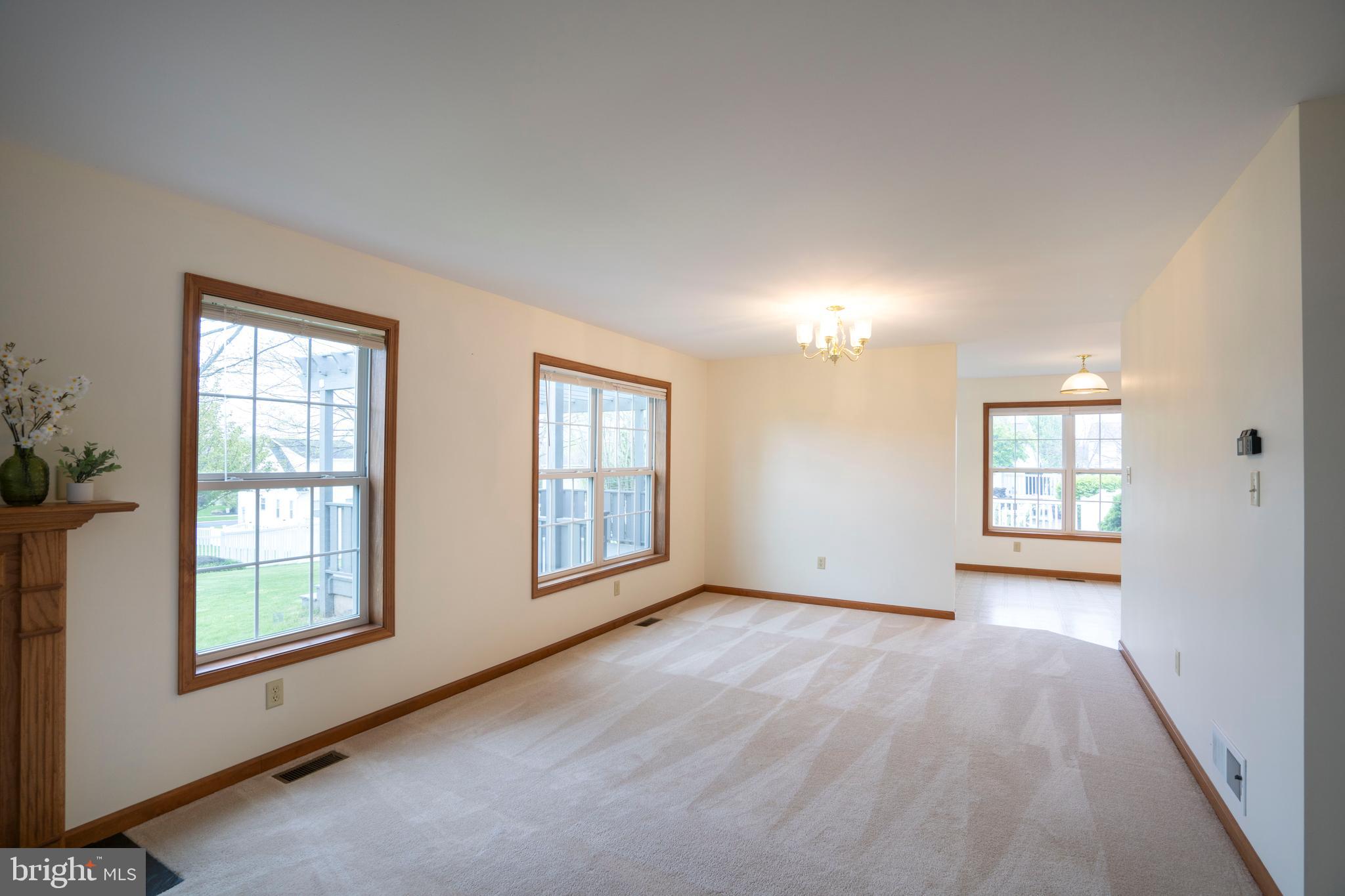 FOXPOINTE - Residential