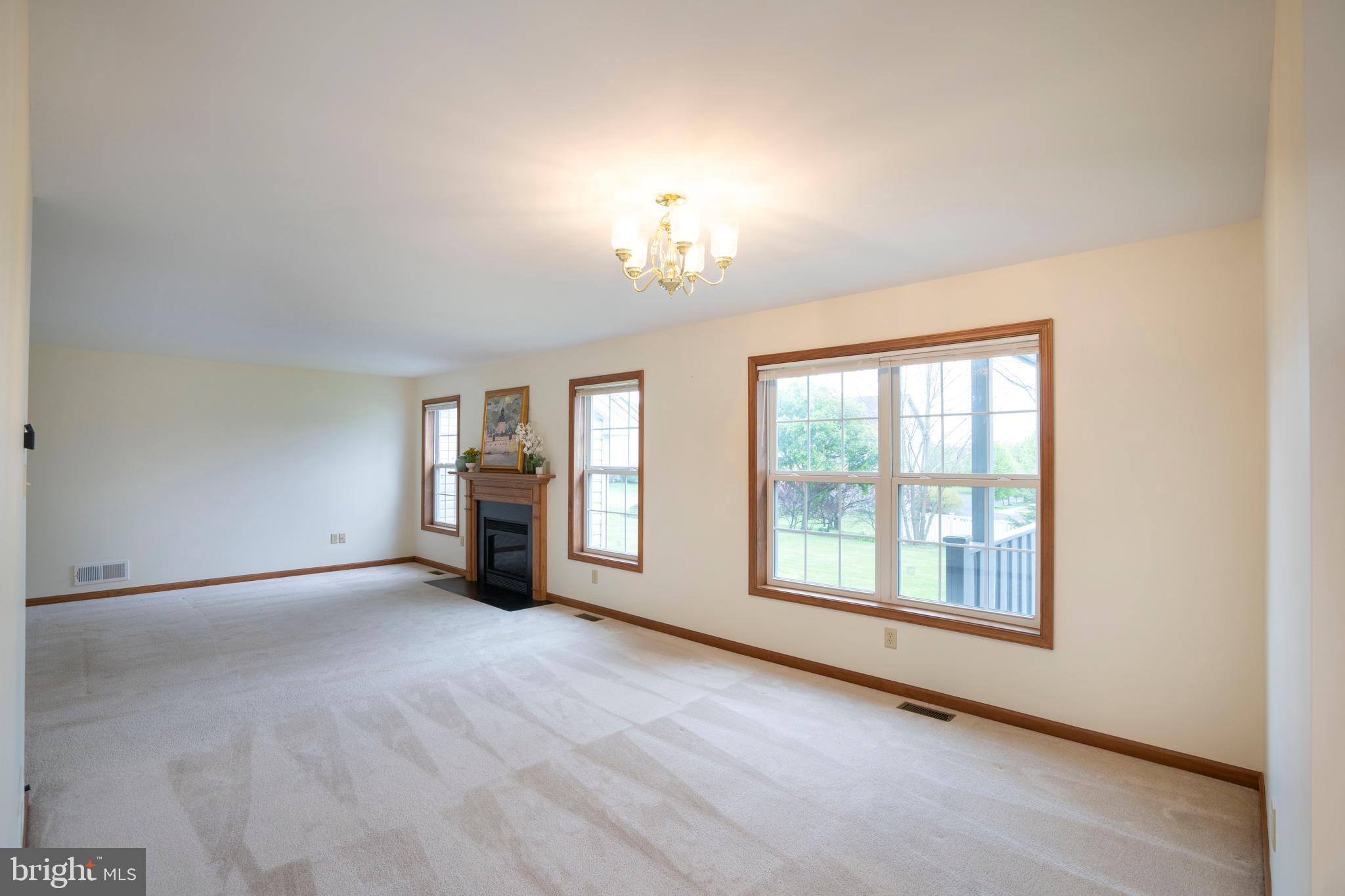 FOXPOINTE - Residential