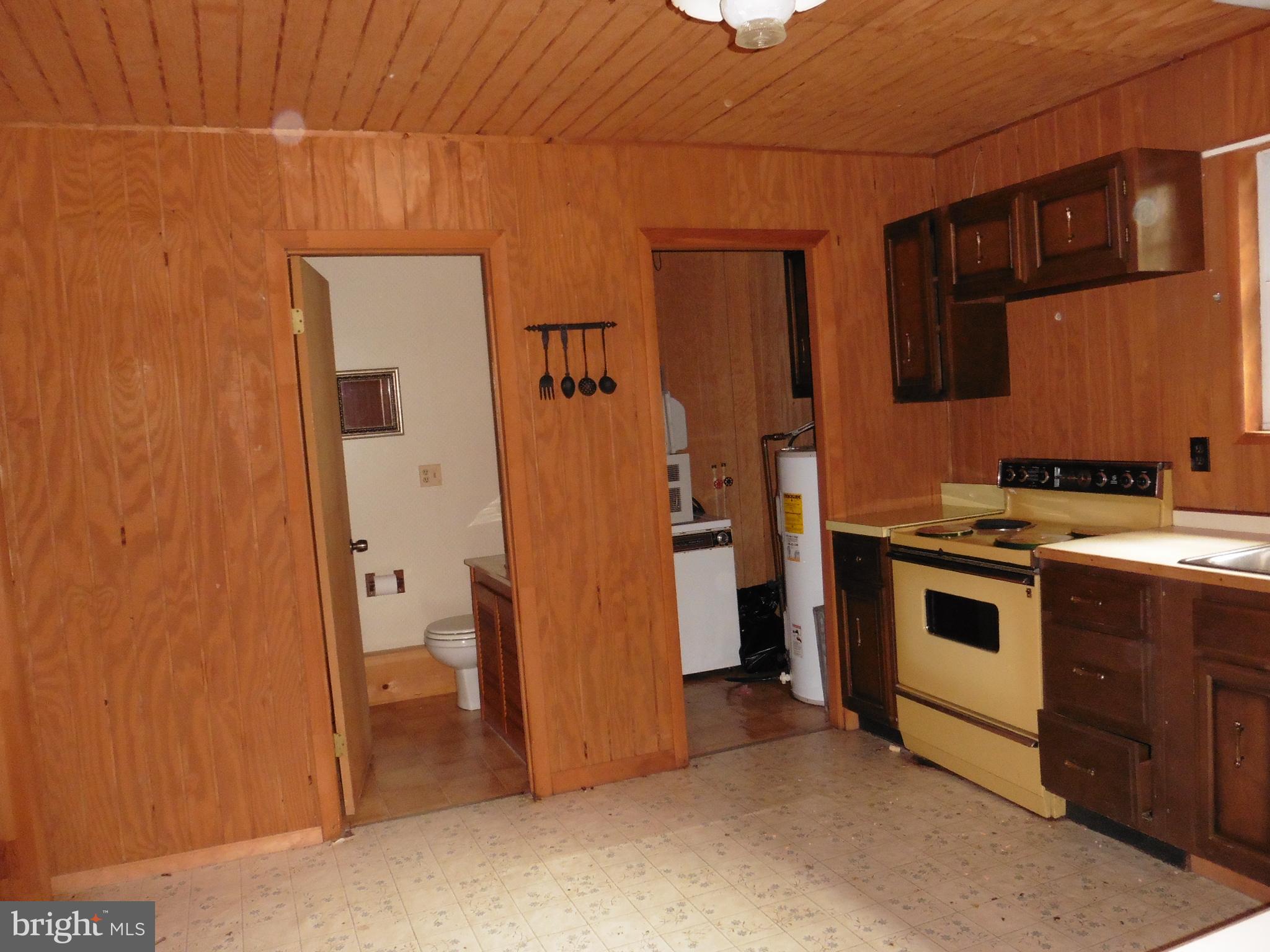 SPRUCE PINE HOLLOW - Residential