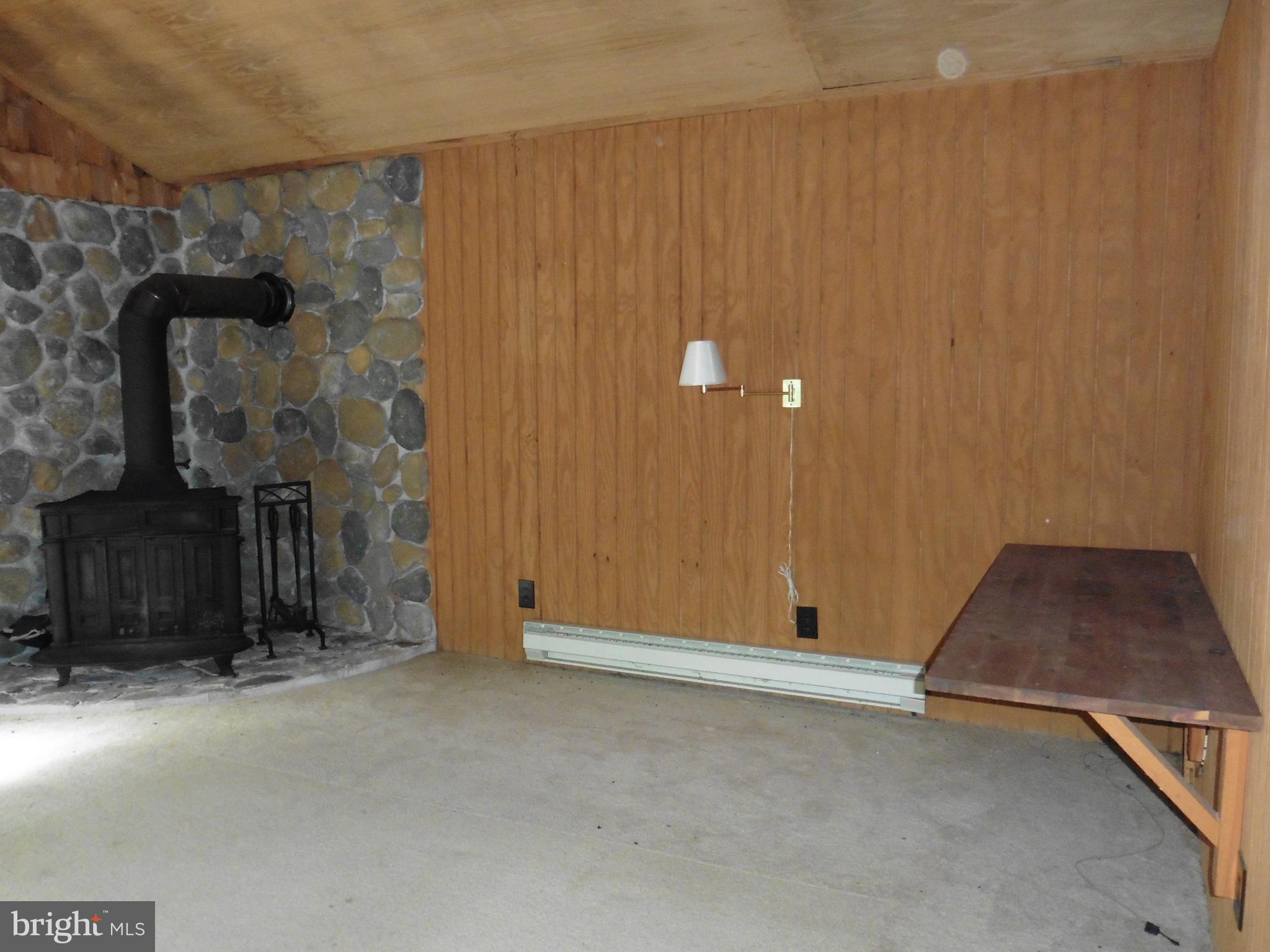 SPRUCE PINE HOLLOW - Residential