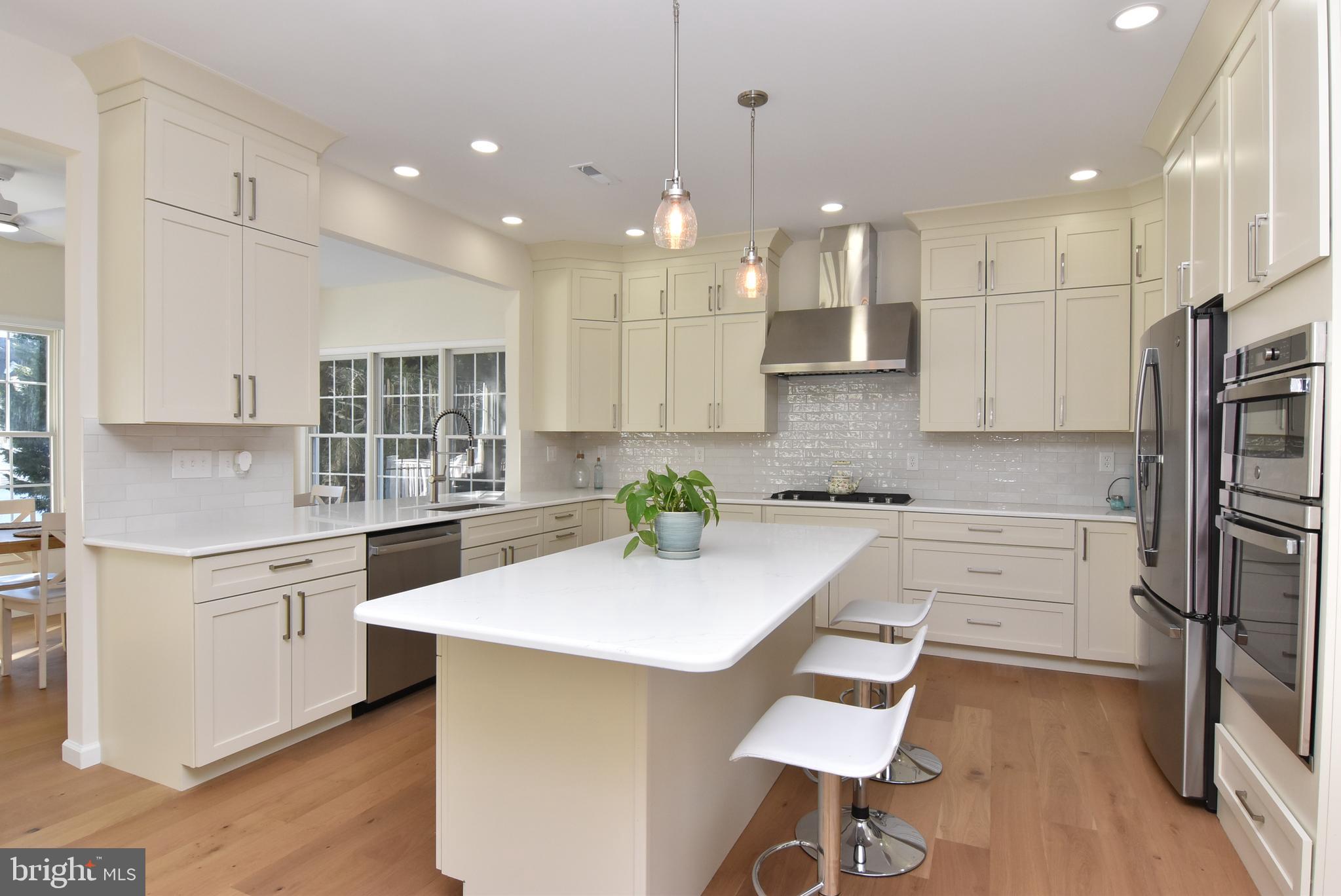 BETHANY LAKES - Residential