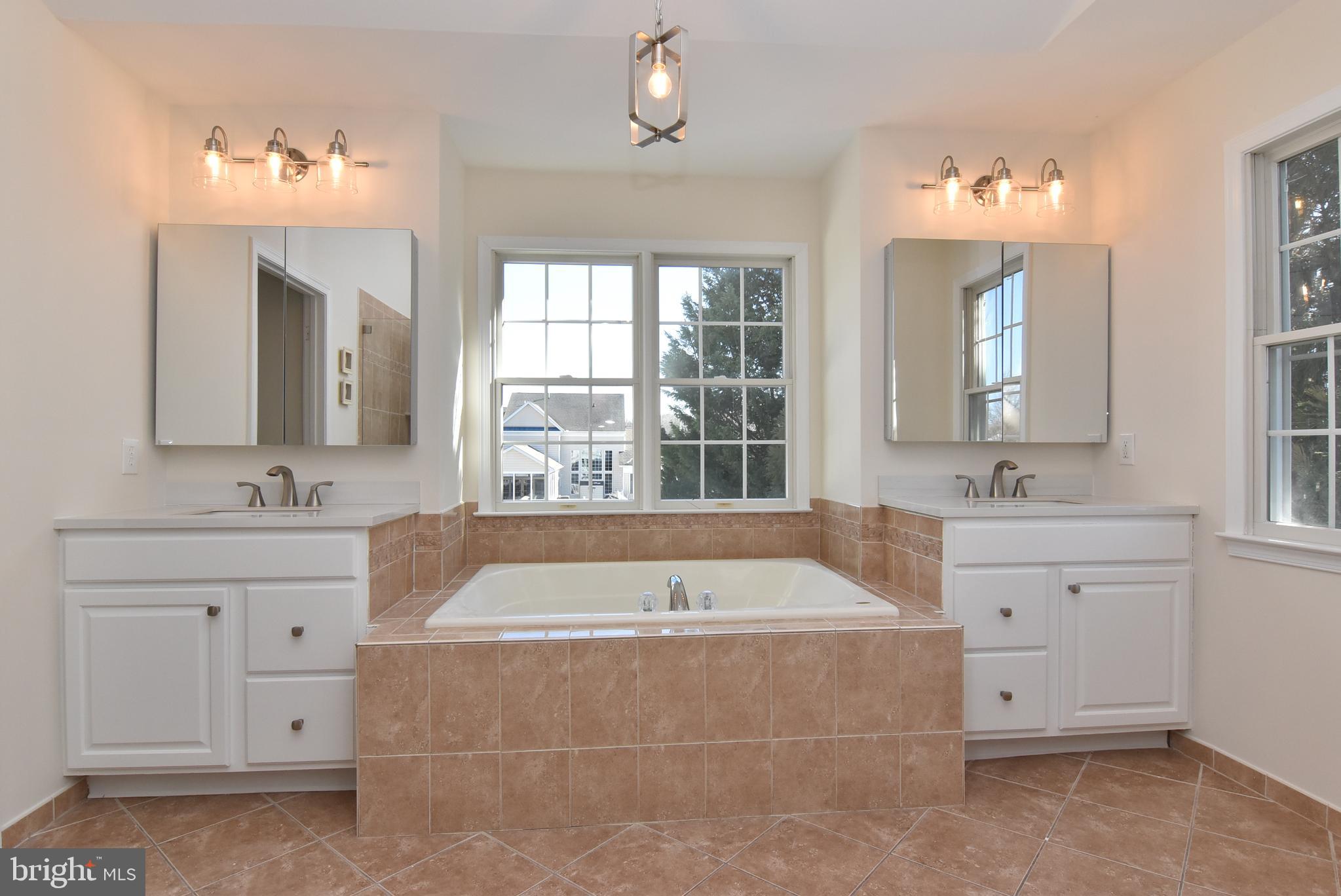 BETHANY LAKES - Residential