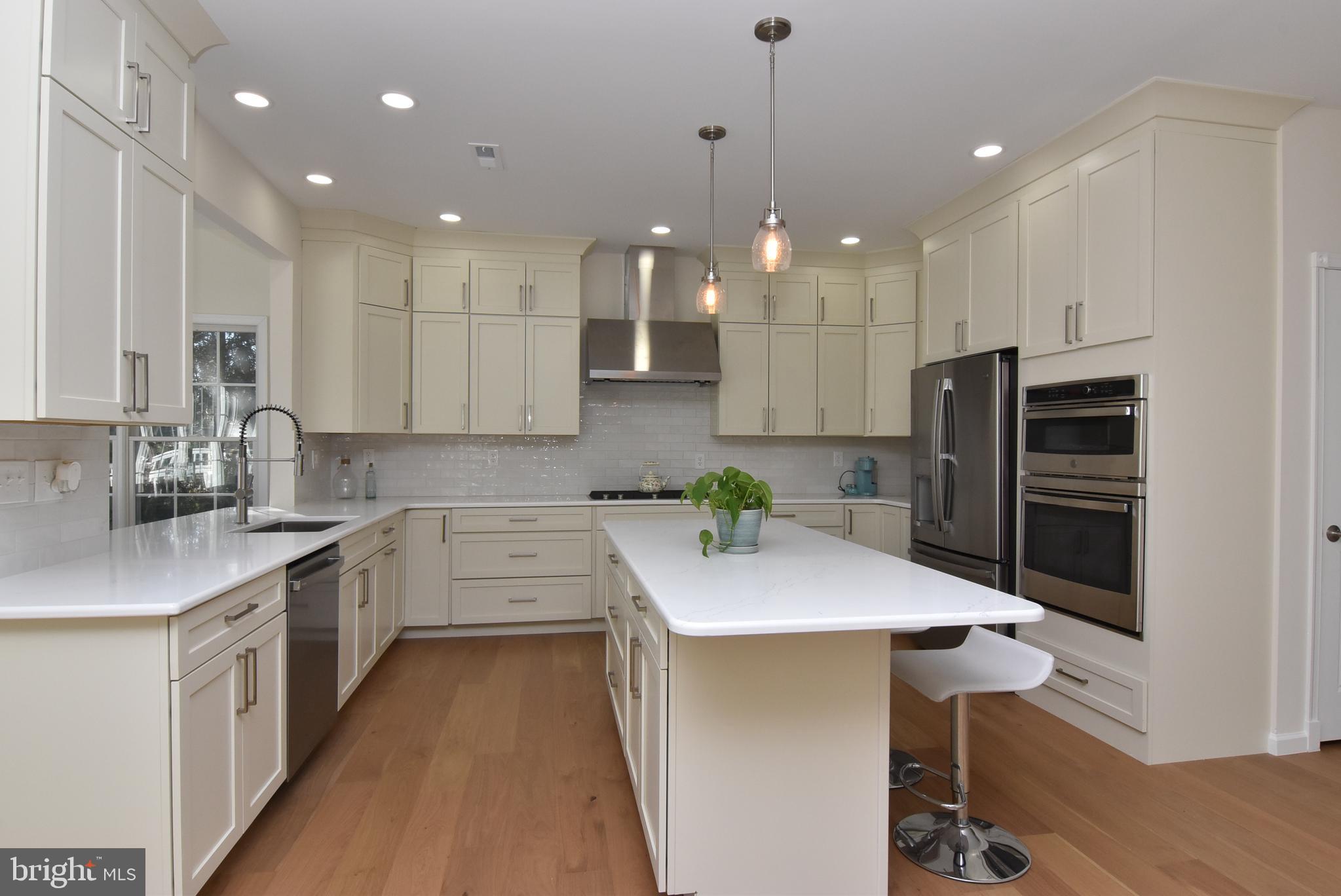 BETHANY LAKES - Residential