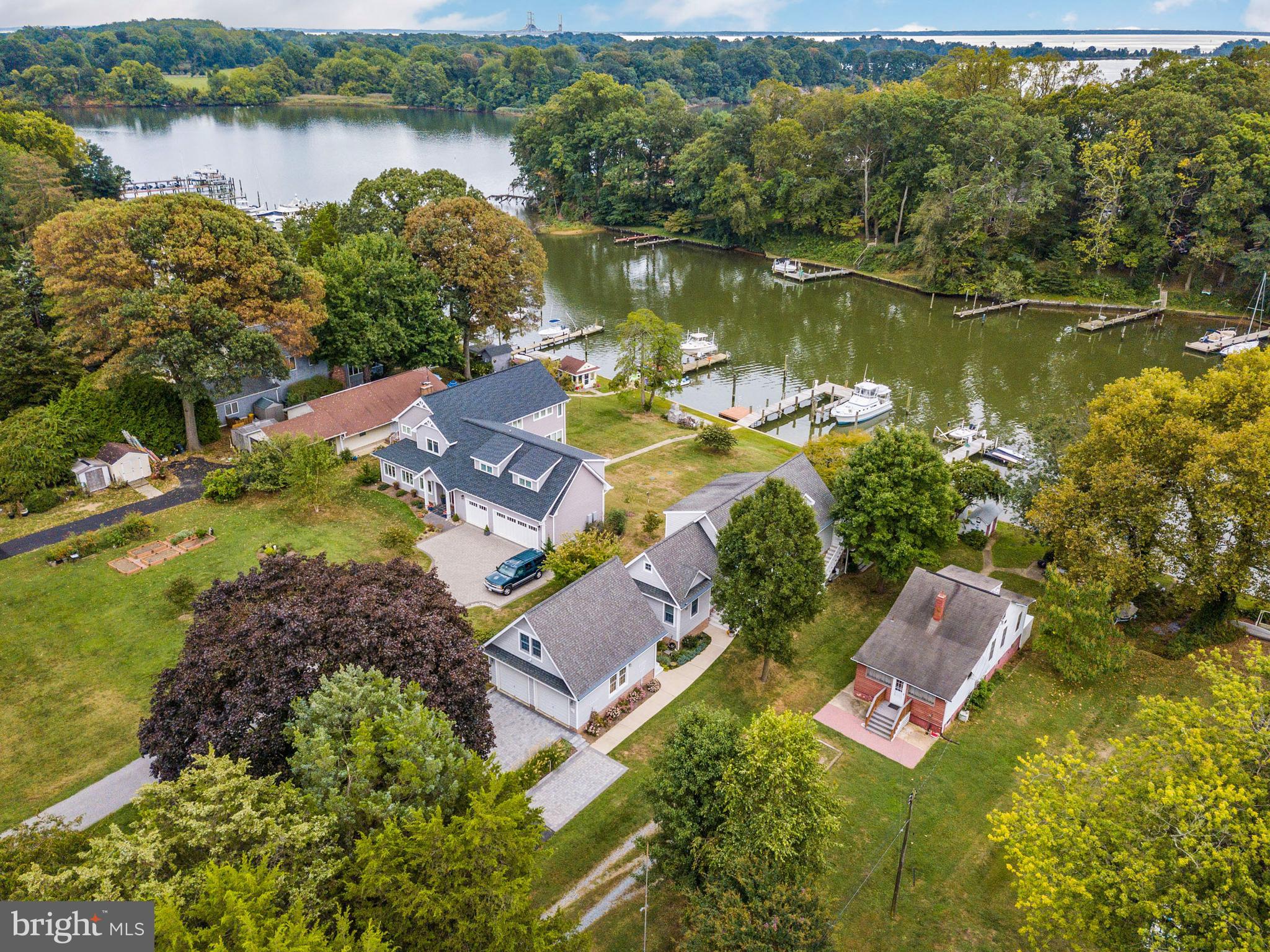WHITEHALL BEACH - Residential