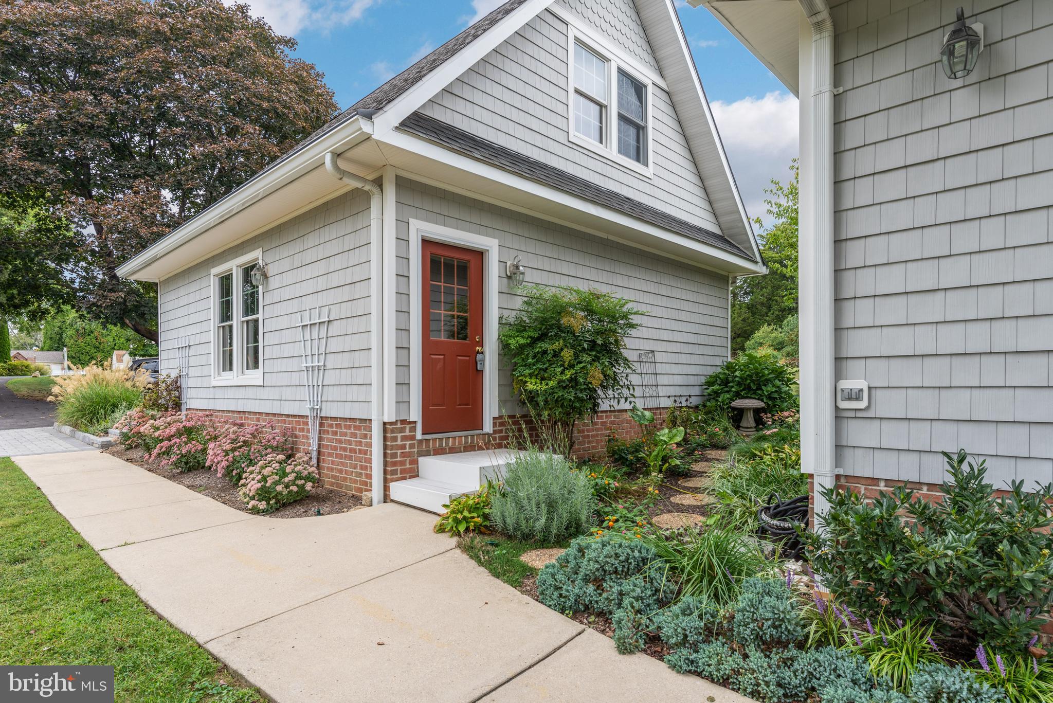 WHITEHALL BEACH - Residential