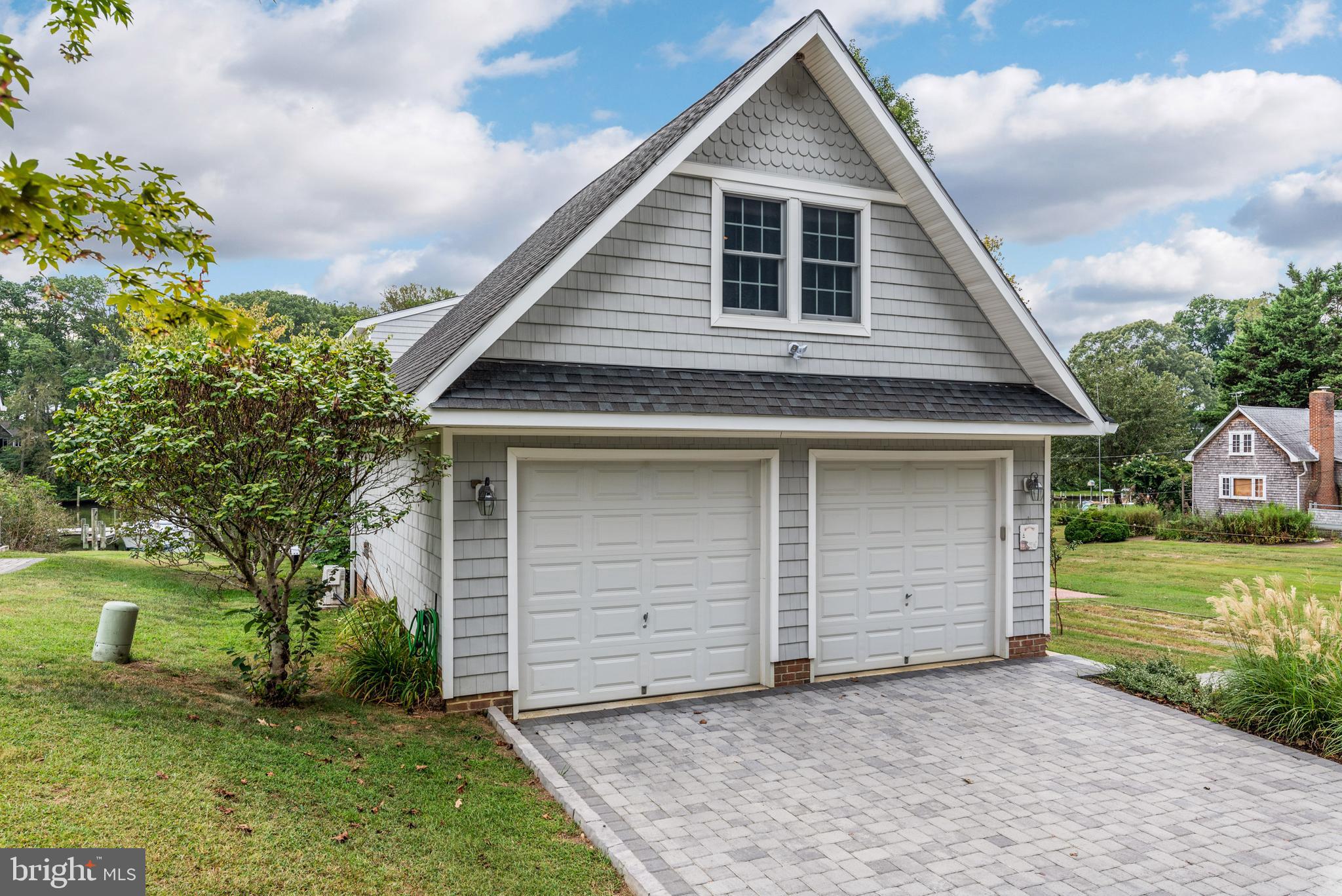 WHITEHALL BEACH - Residential