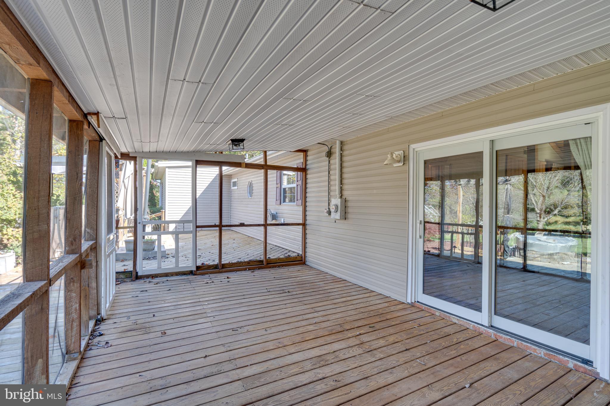 HAPPY CREEK - Residential