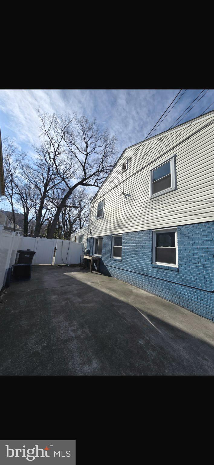 HUNTINGTON - Residential