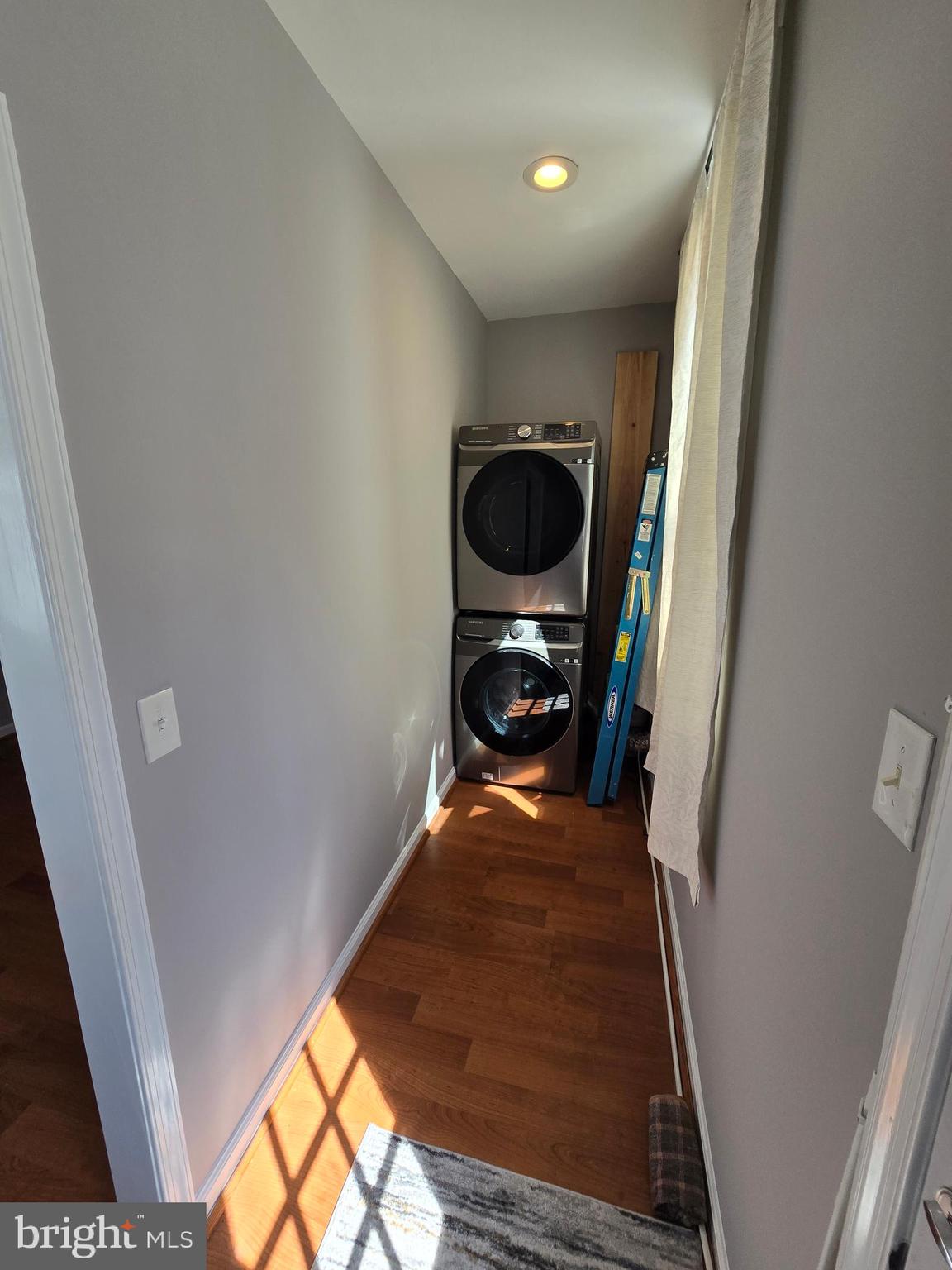 HUNTINGTON - Residential