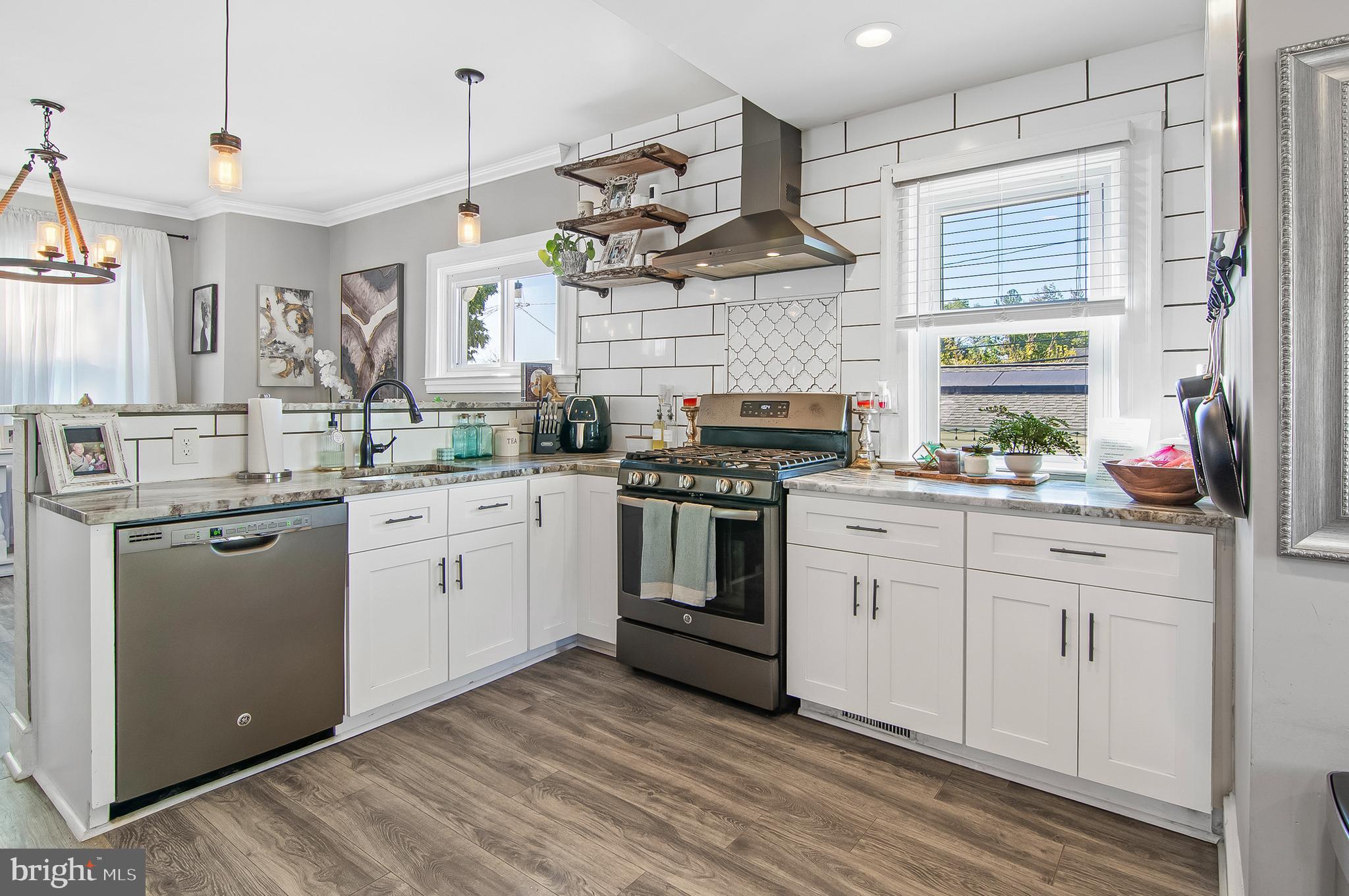 PARKVILLE - Residential