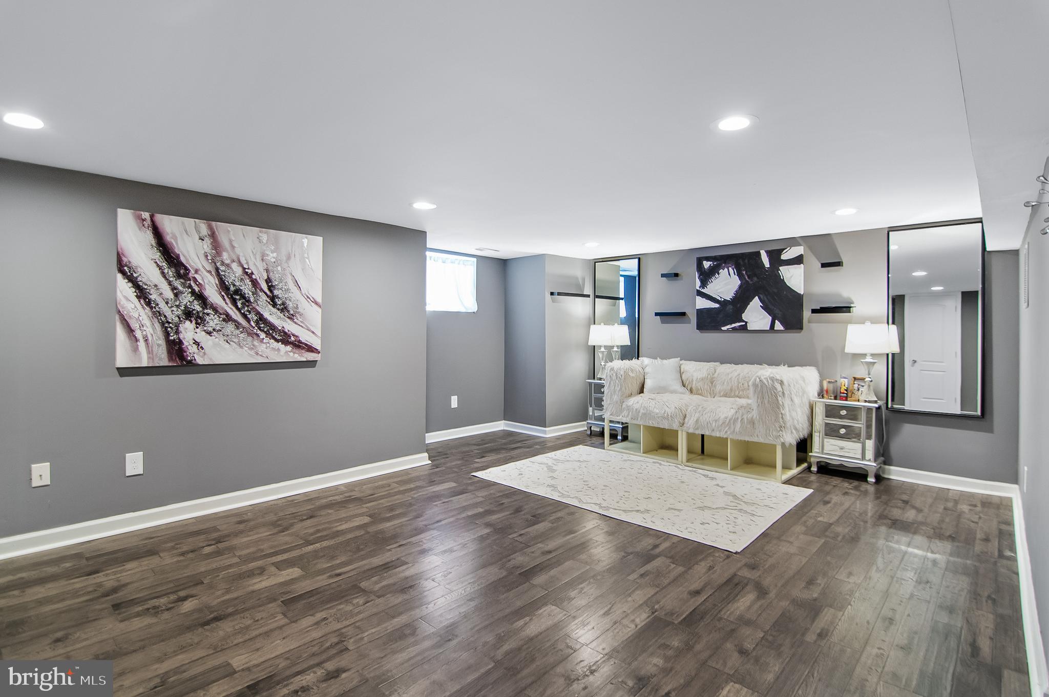 PARKVILLE - Residential