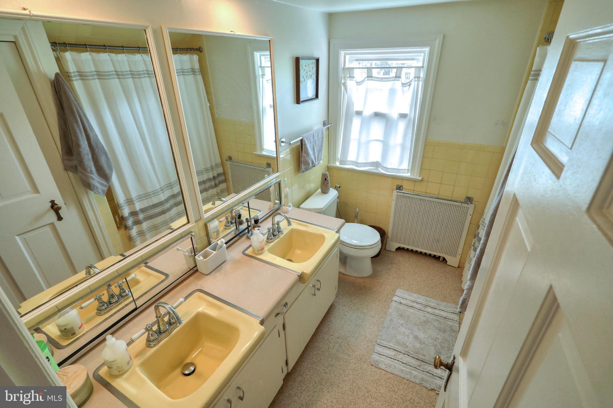 YORK COLLEGE - Residential