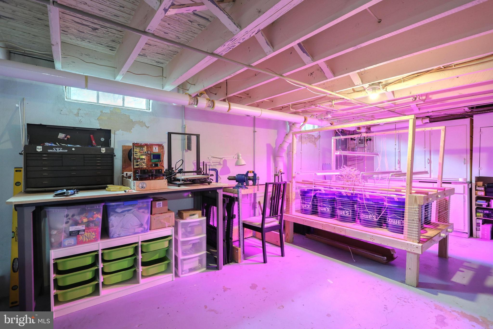 YORK COLLEGE - Residential