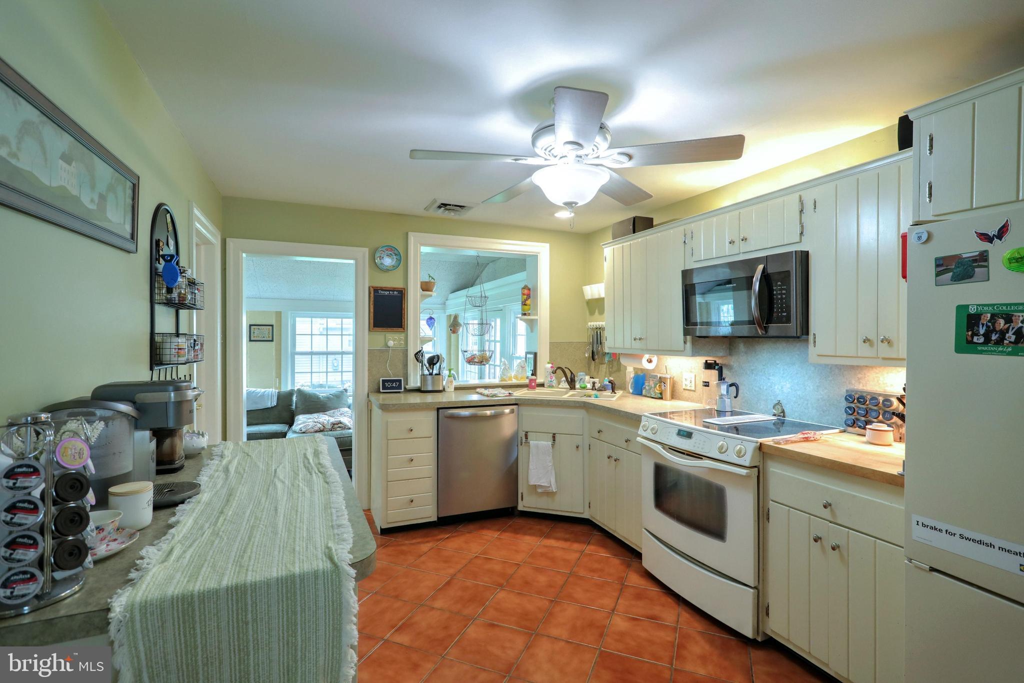 YORK COLLEGE - Residential