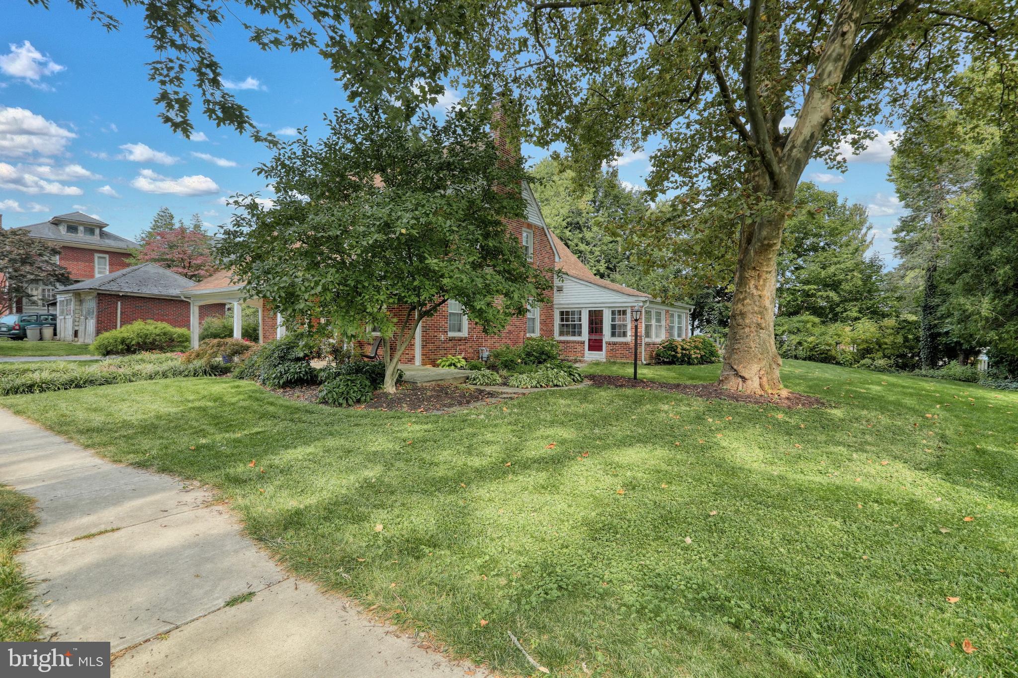 YORK COLLEGE - Residential