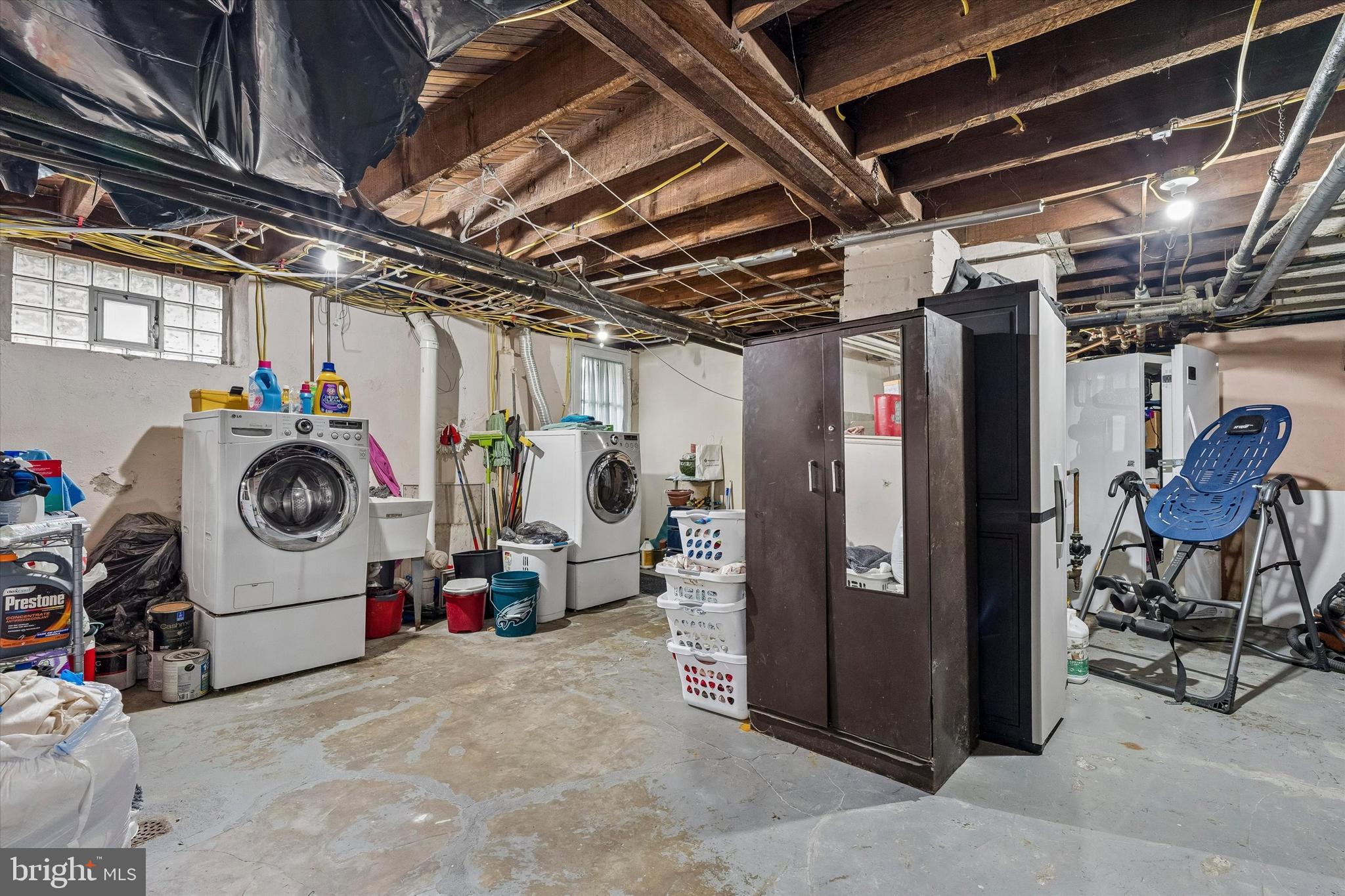 FOX CHASE - Residential