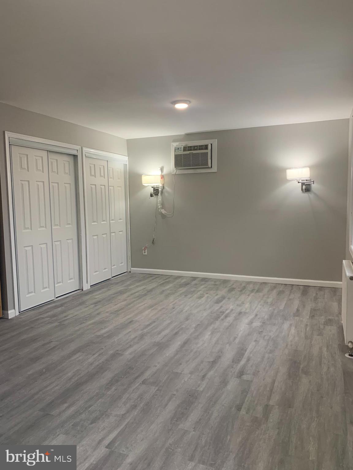 FOX CHASE - Residential