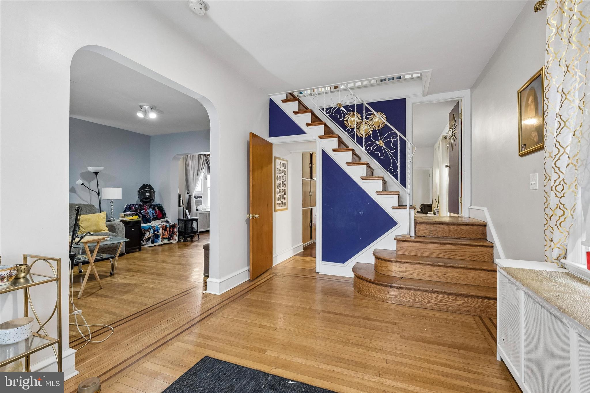 FOX CHASE - Residential