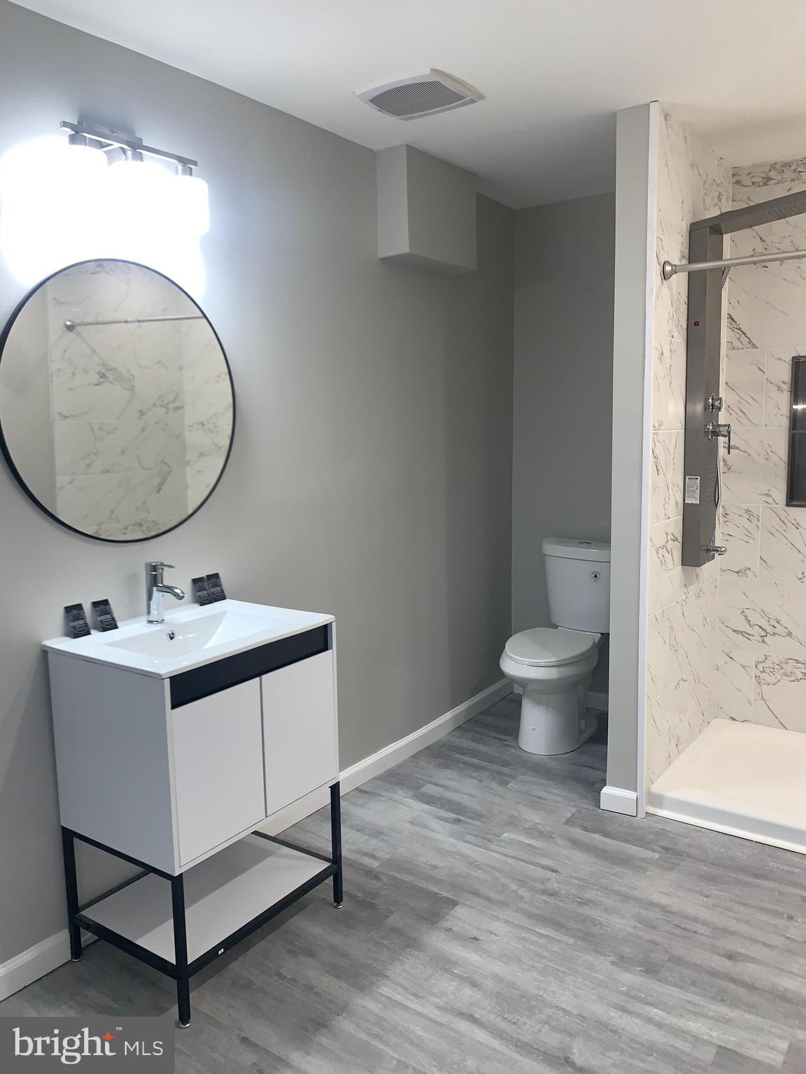 FOX CHASE - Residential