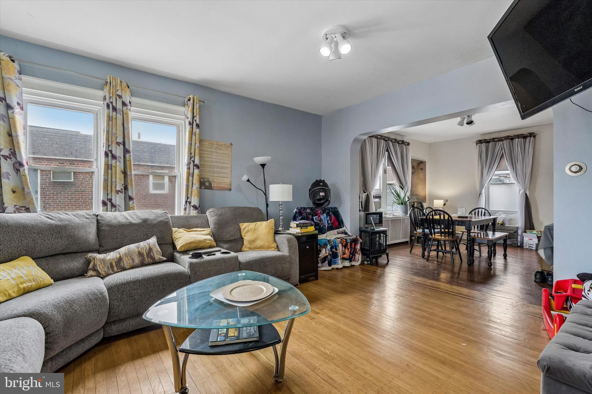 FOX CHASE - Residential