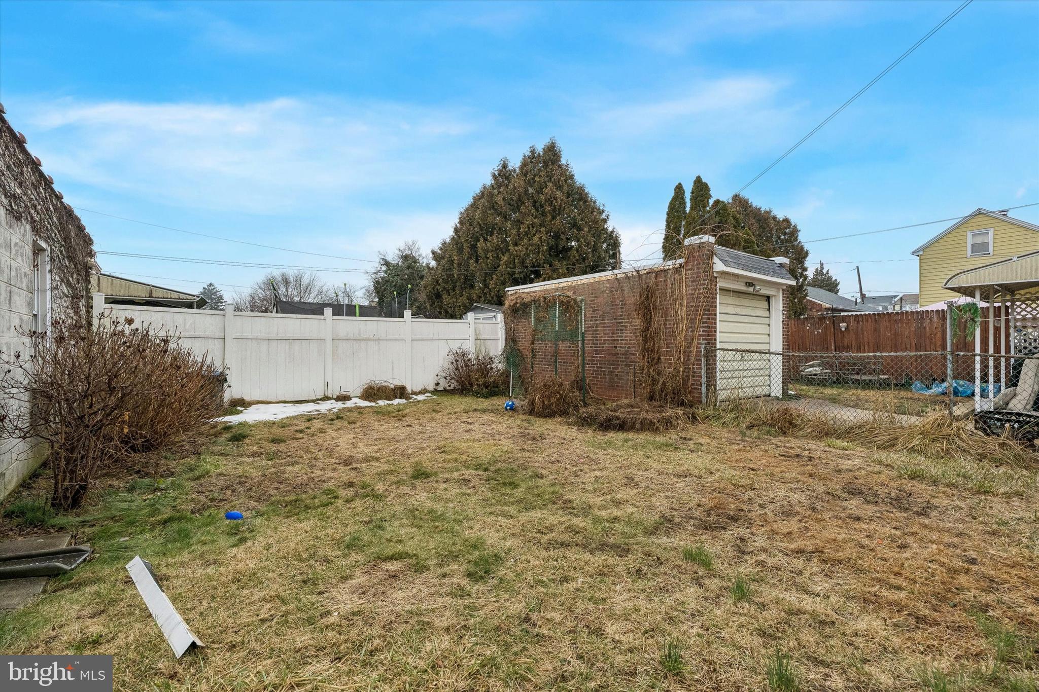 FOX CHASE - Residential