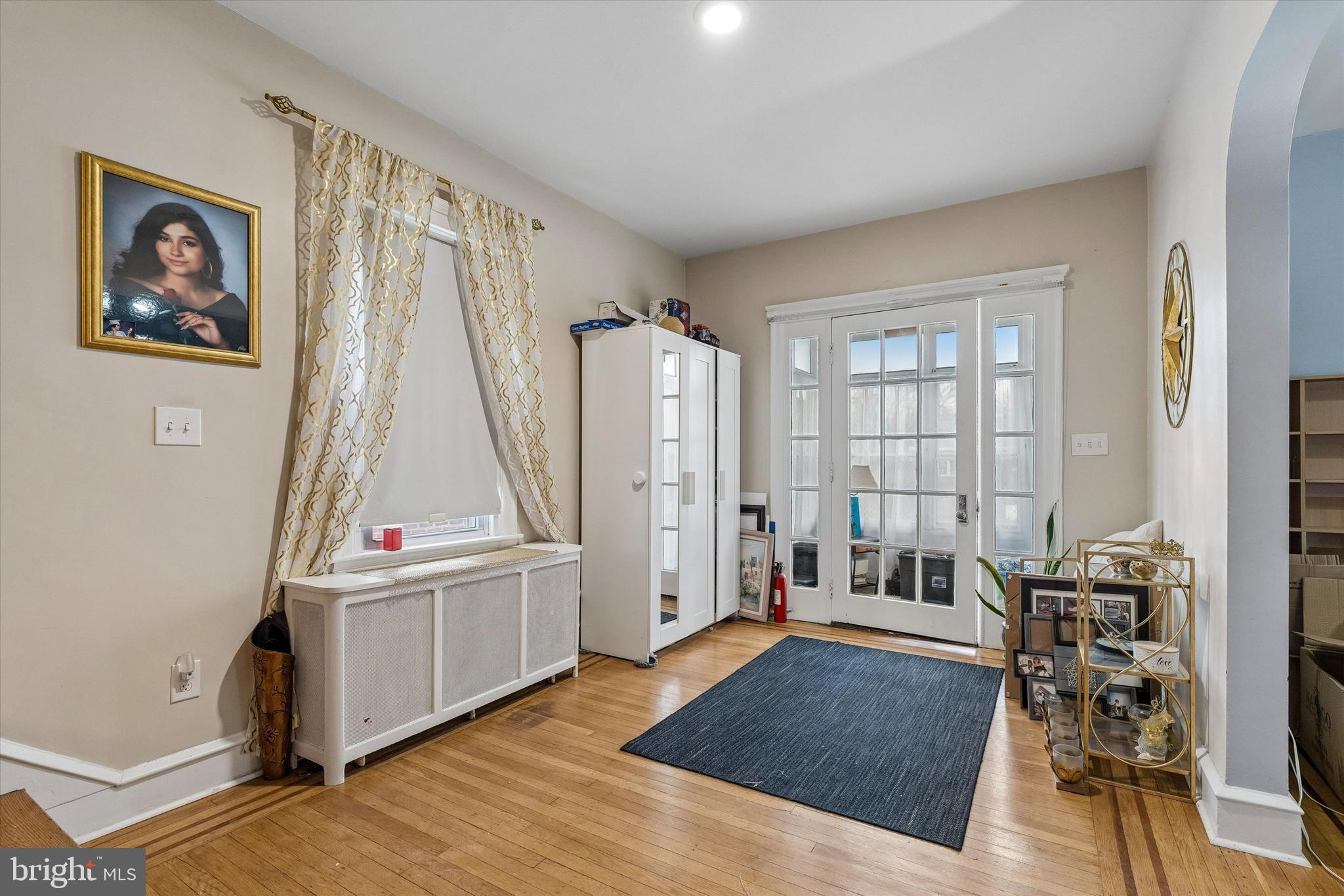 FOX CHASE - Residential