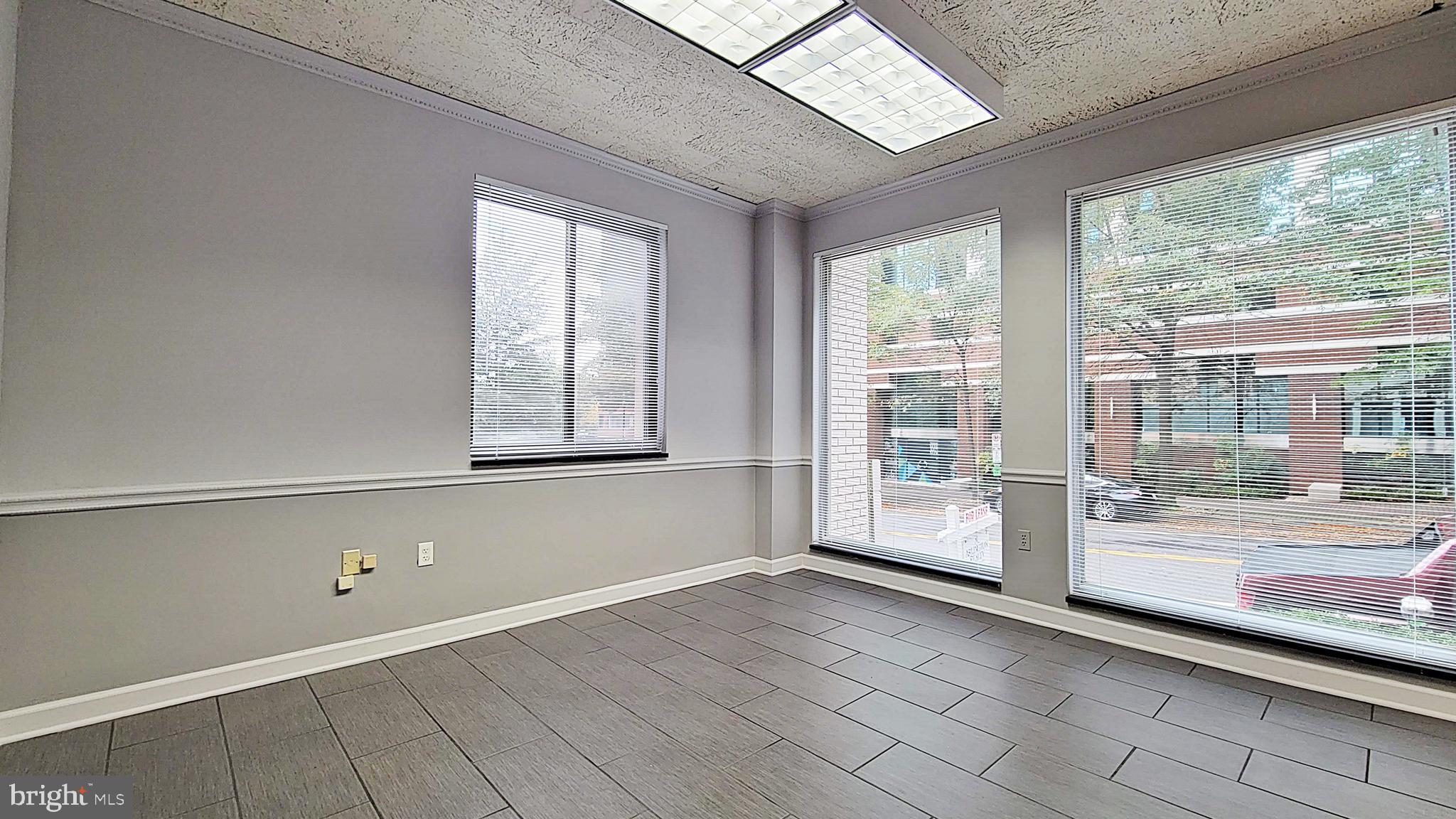 2007 15TH STREET N 100