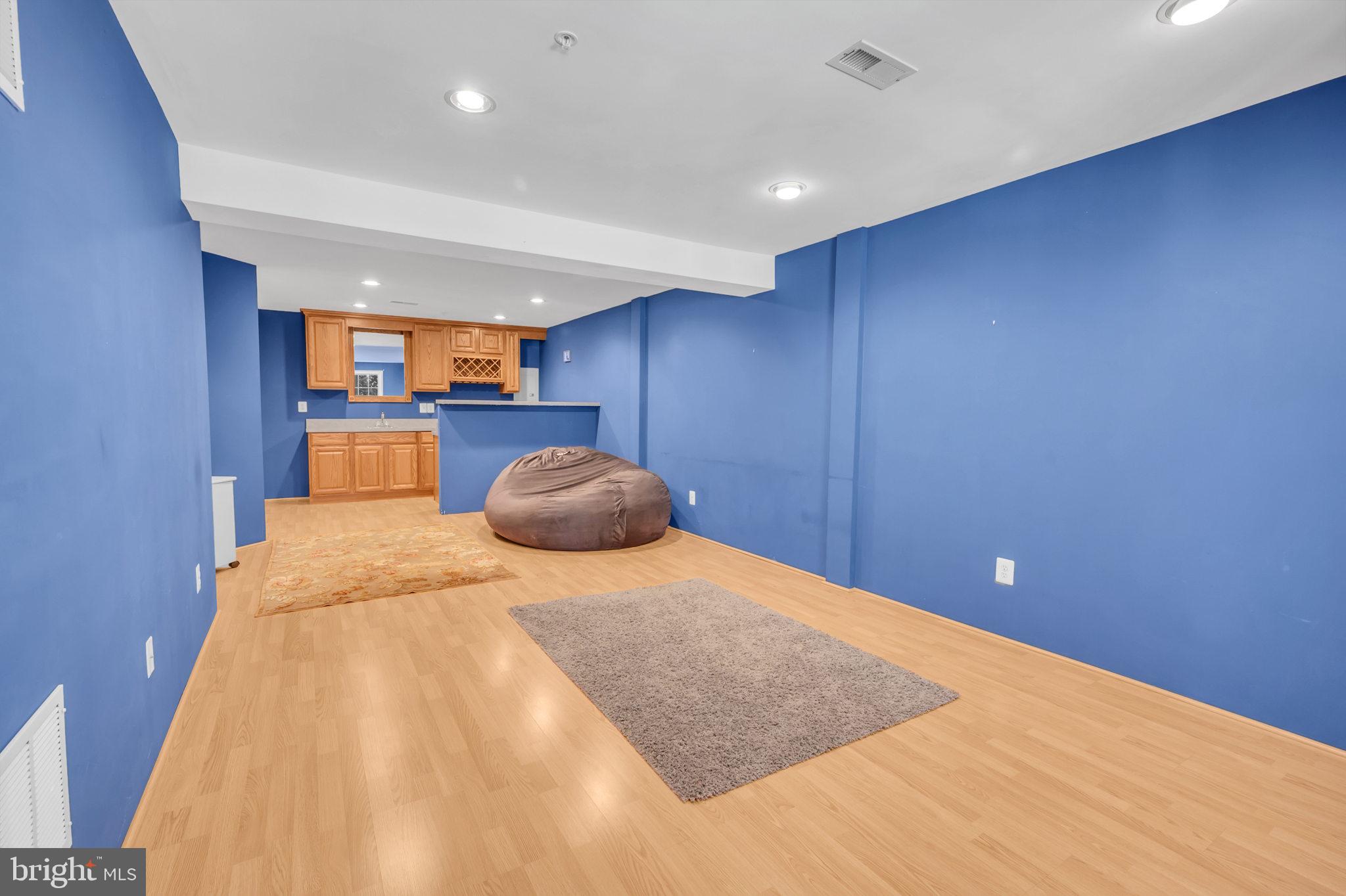 VILLAGES OF URBANA - Residential