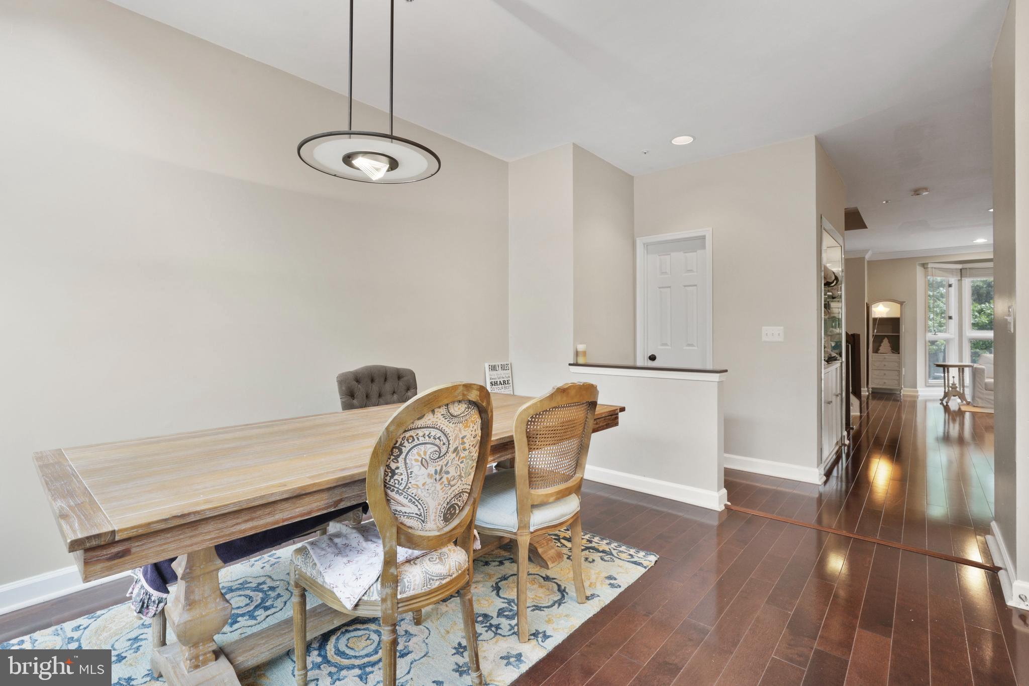 SUMMIT CHASE - Residential