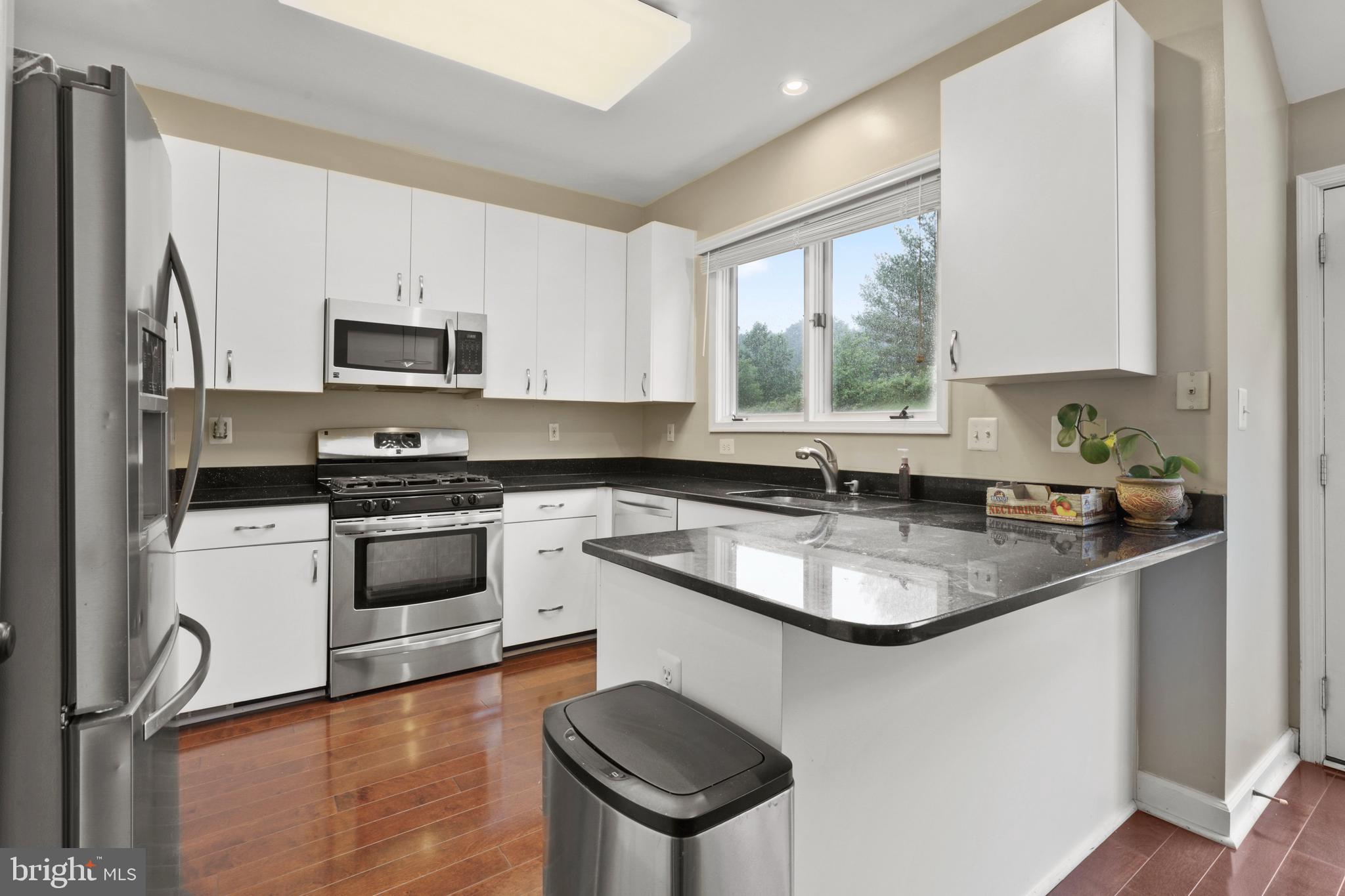 SUMMIT CHASE - Residential