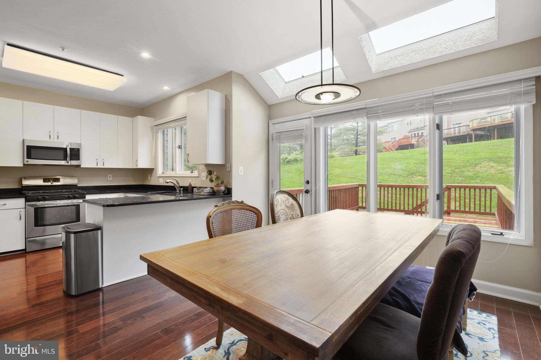 SUMMIT CHASE - Residential