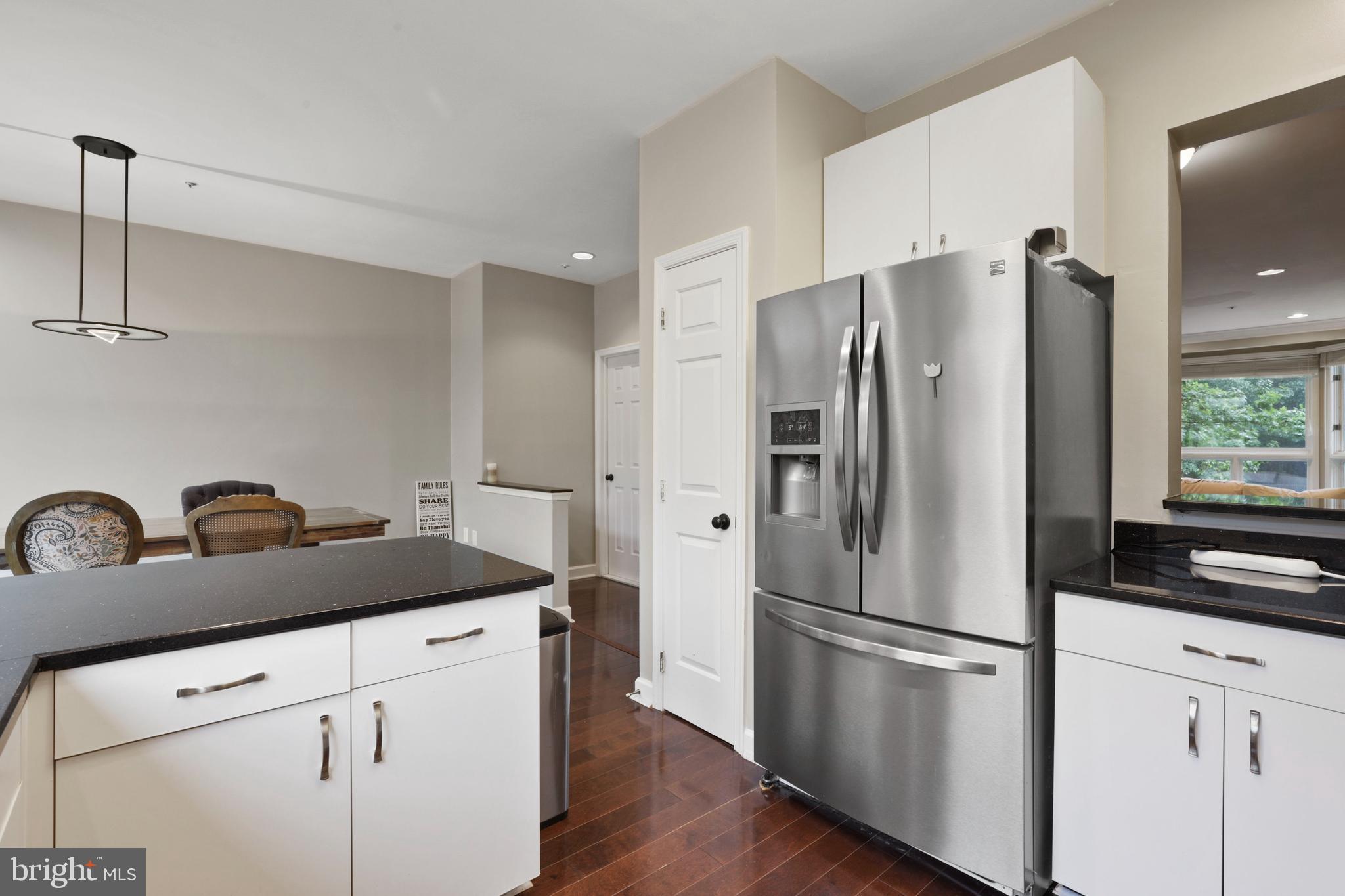 SUMMIT CHASE - Residential