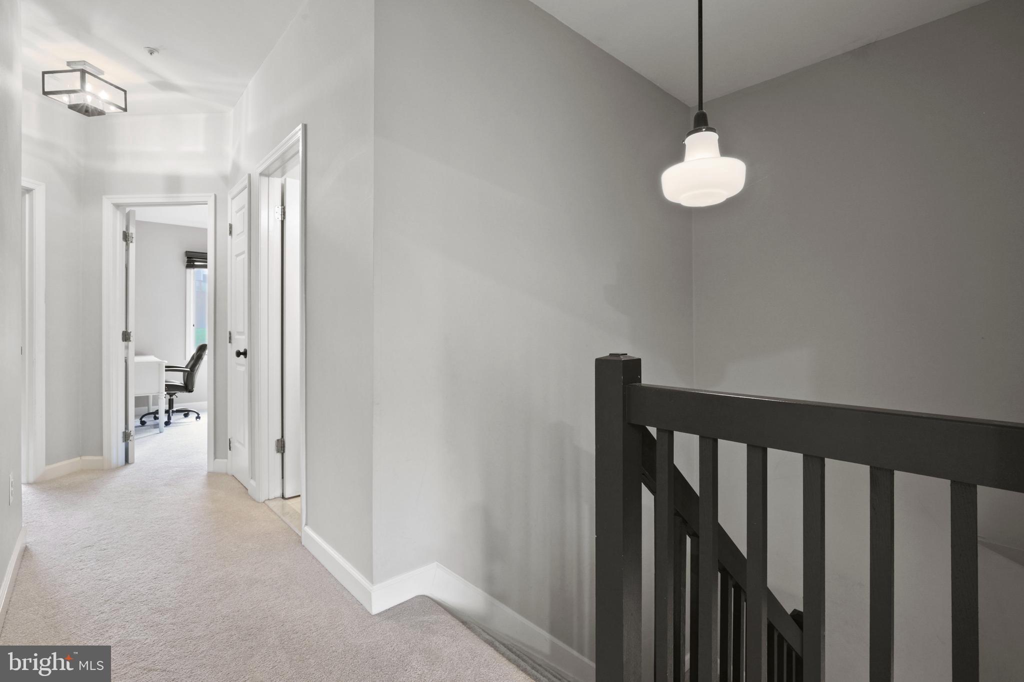 SUMMIT CHASE - Residential