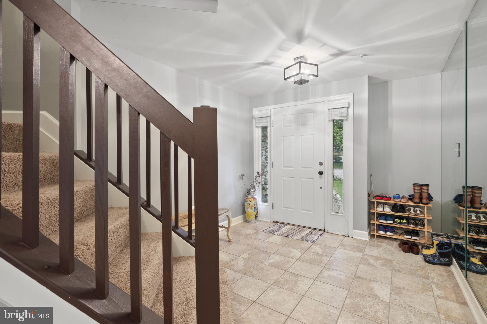 SUMMIT CHASE - Residential