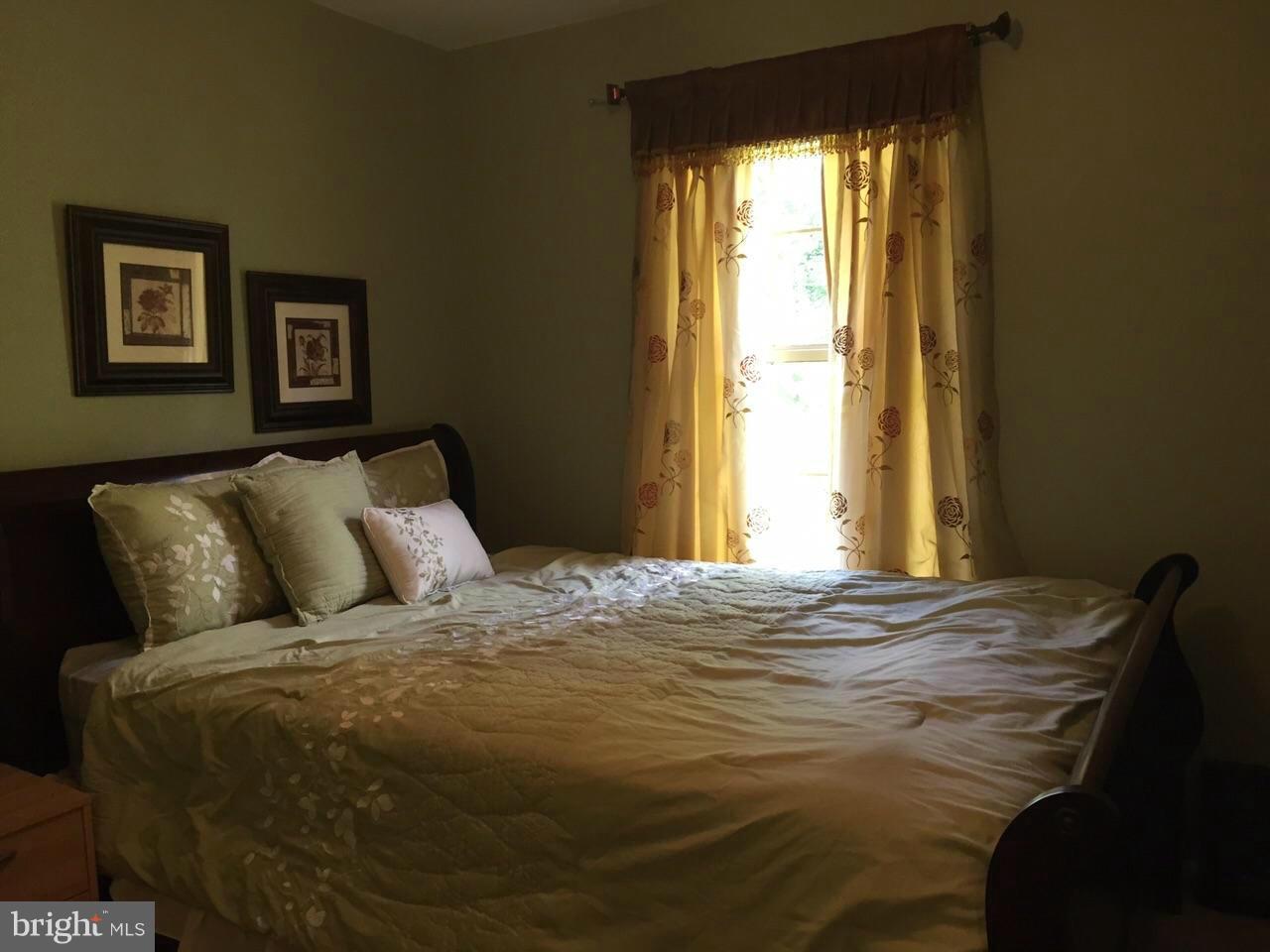 QUAIL HOLLOW - Residential