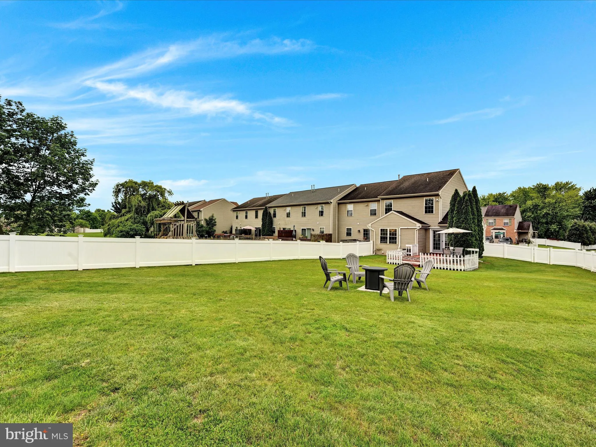 Elizabethtown, Pennsylvania 17022, United States, 3 Bedrooms Bedrooms, ,2 BathroomsBathrooms,Residential,Pending,139149