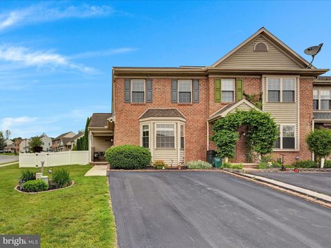 59 WINDEMERE COURT ELIZABETHTOWN PA 17022
