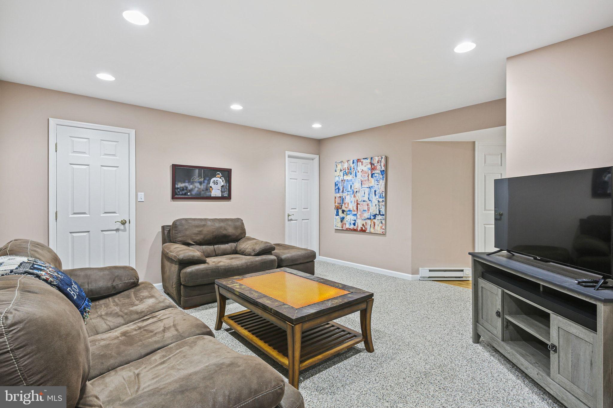 MERRYMAN HEIGHTS - Residential