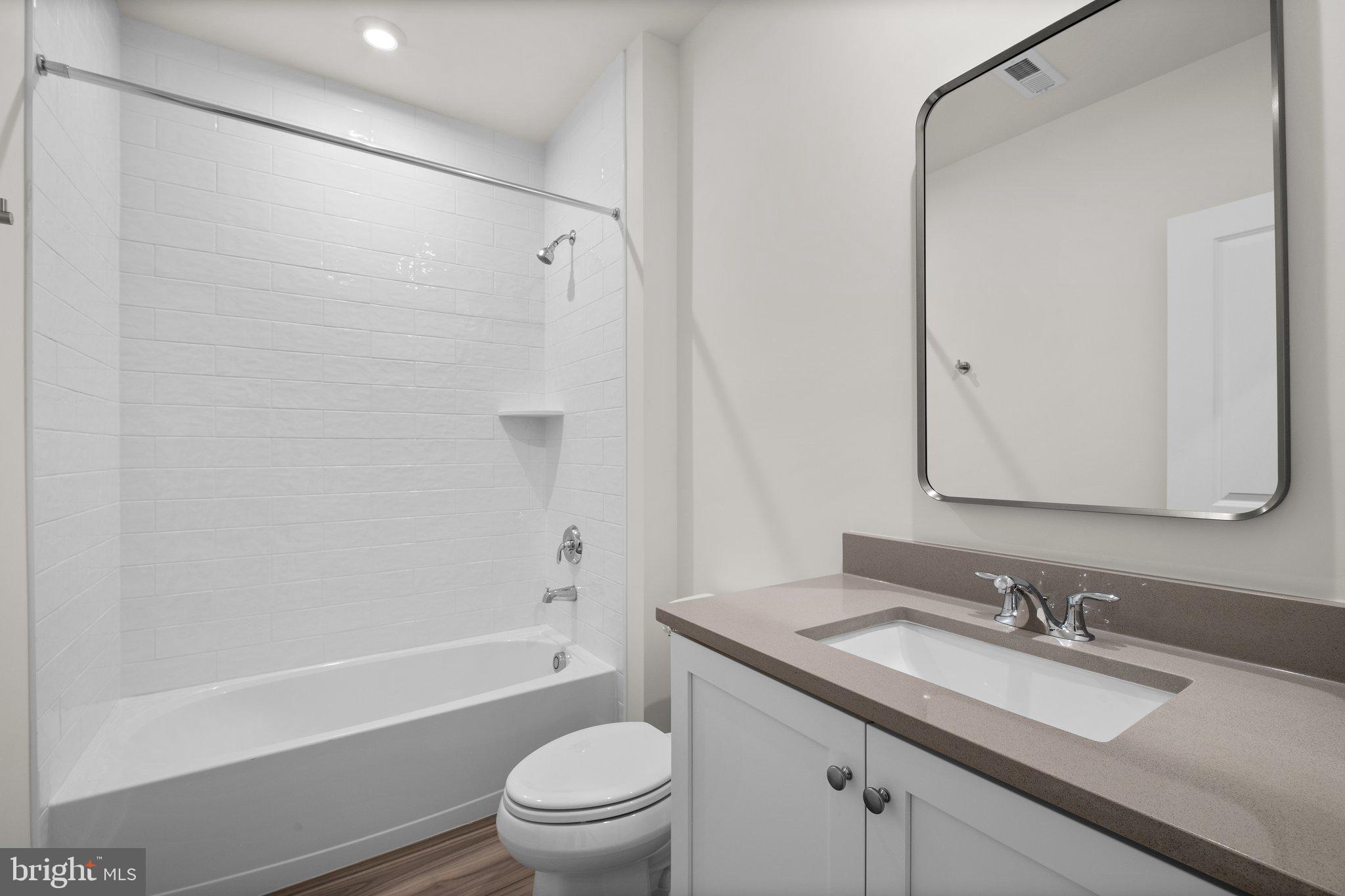 GLENMORE FARM - Residential