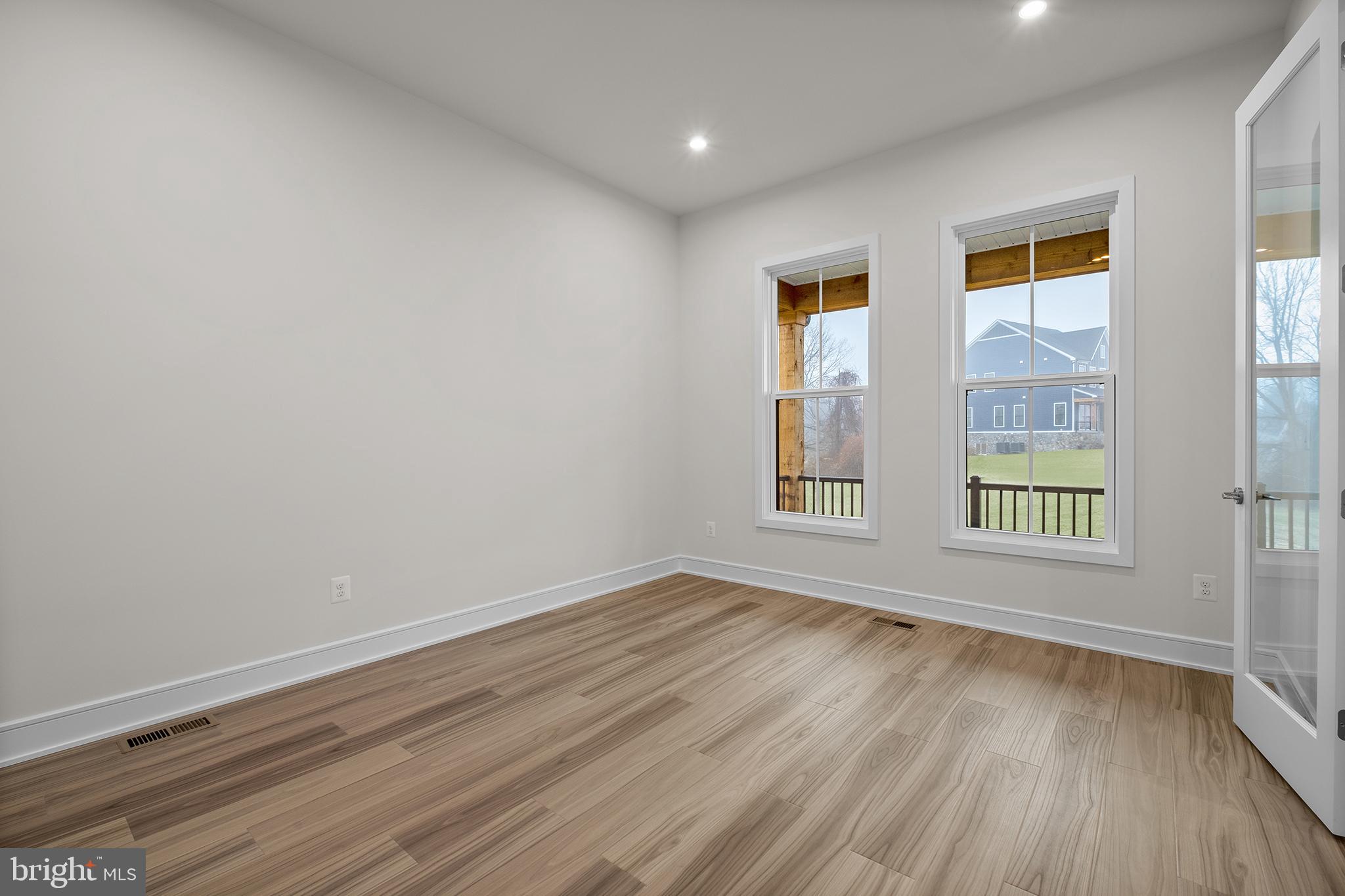 GLENMORE FARM - Residential