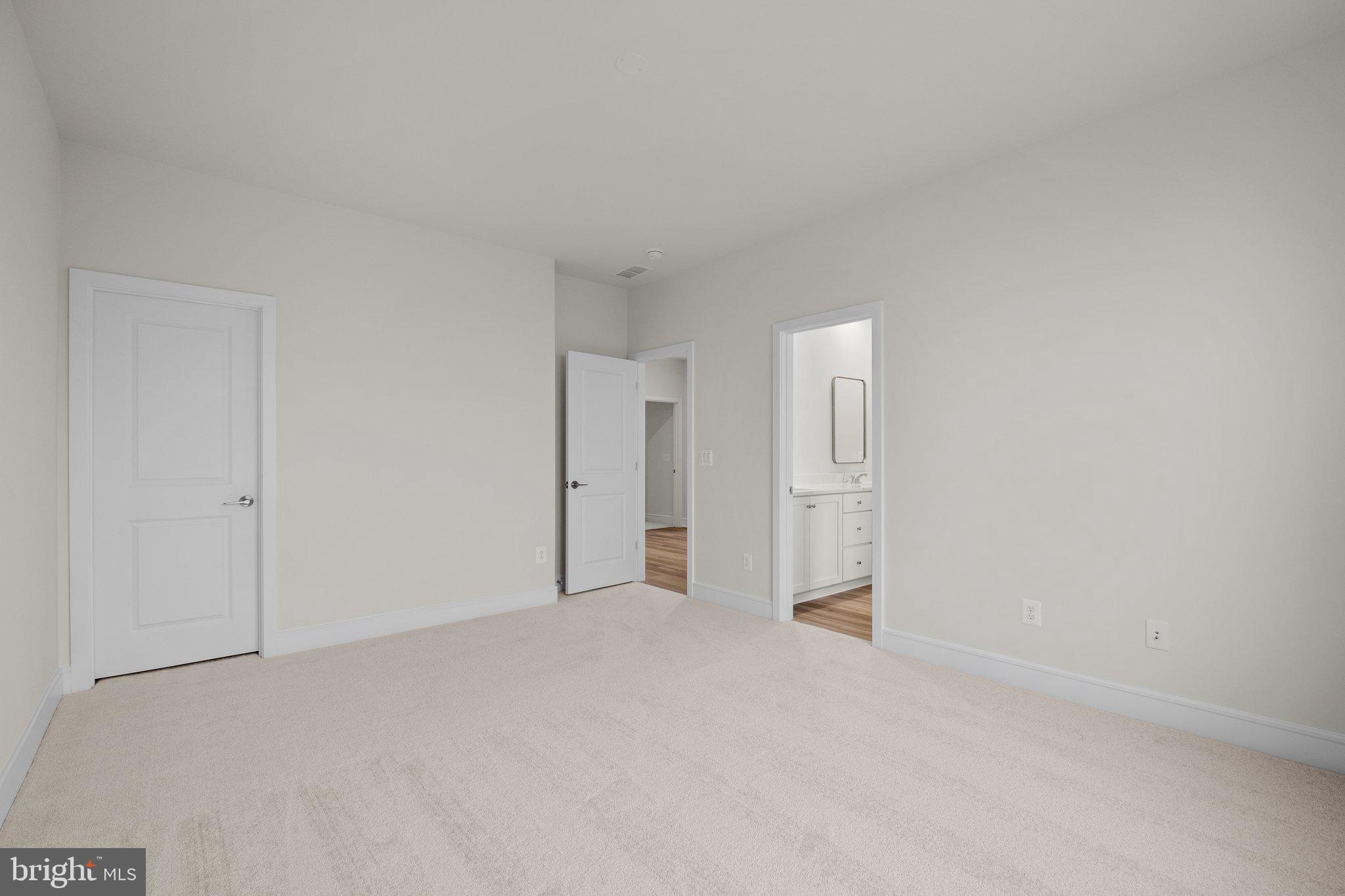 GLENMORE FARM - Residential